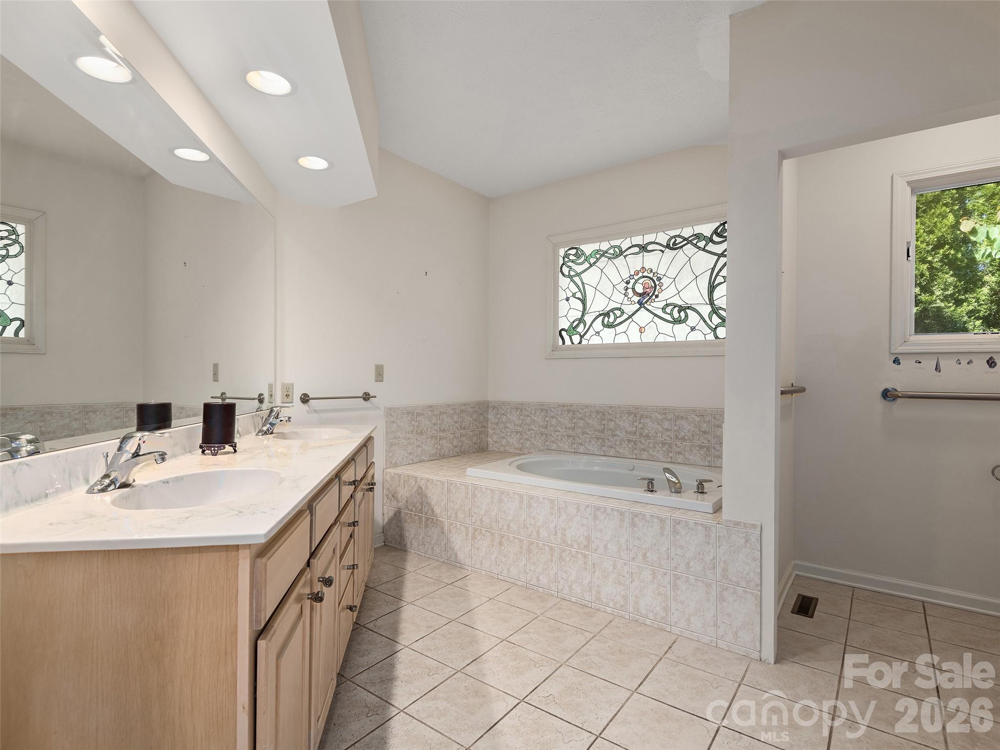 39 Beaumont Drive — Hendersonville