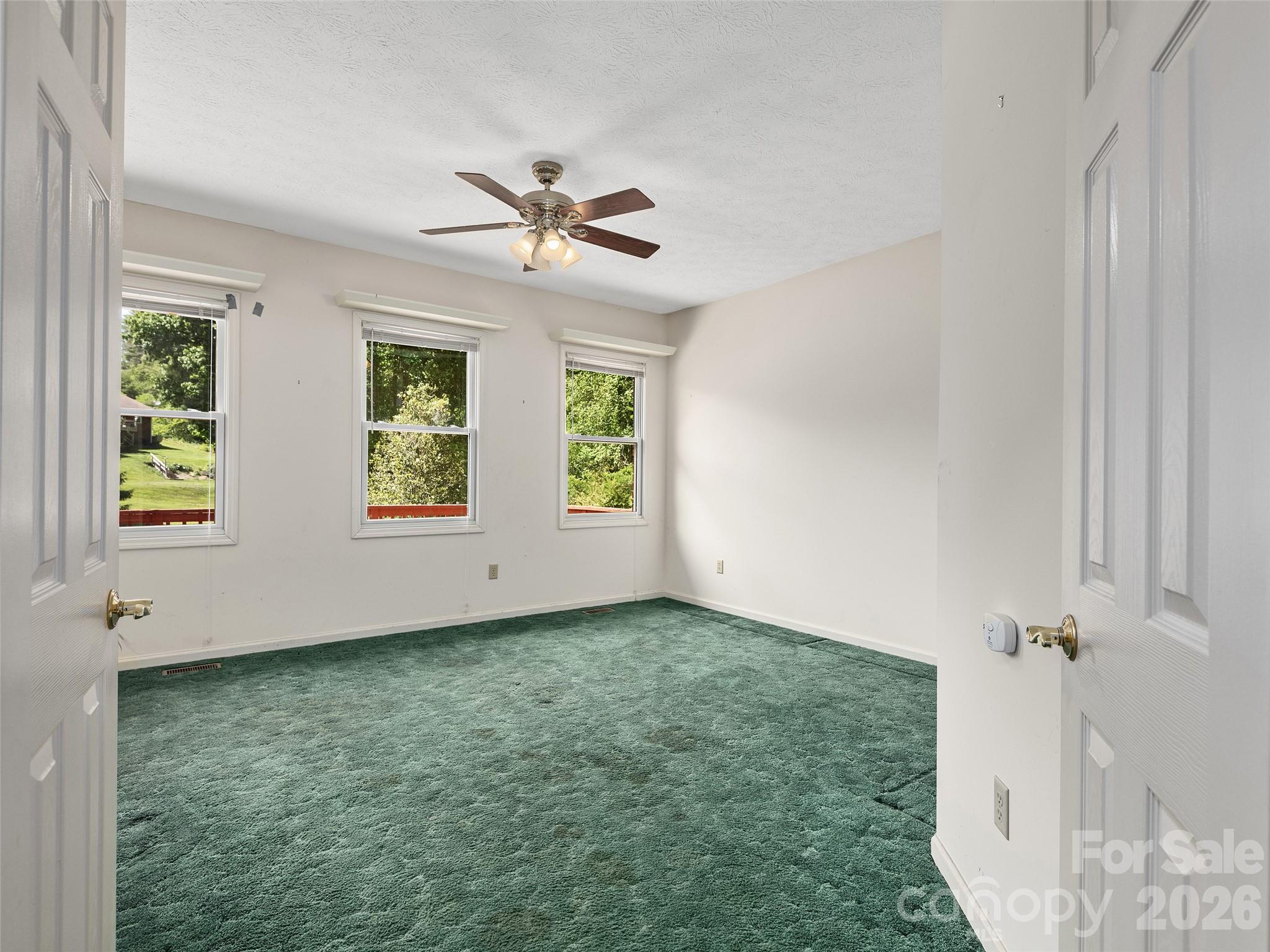 39 Beaumont Drive — Hendersonville