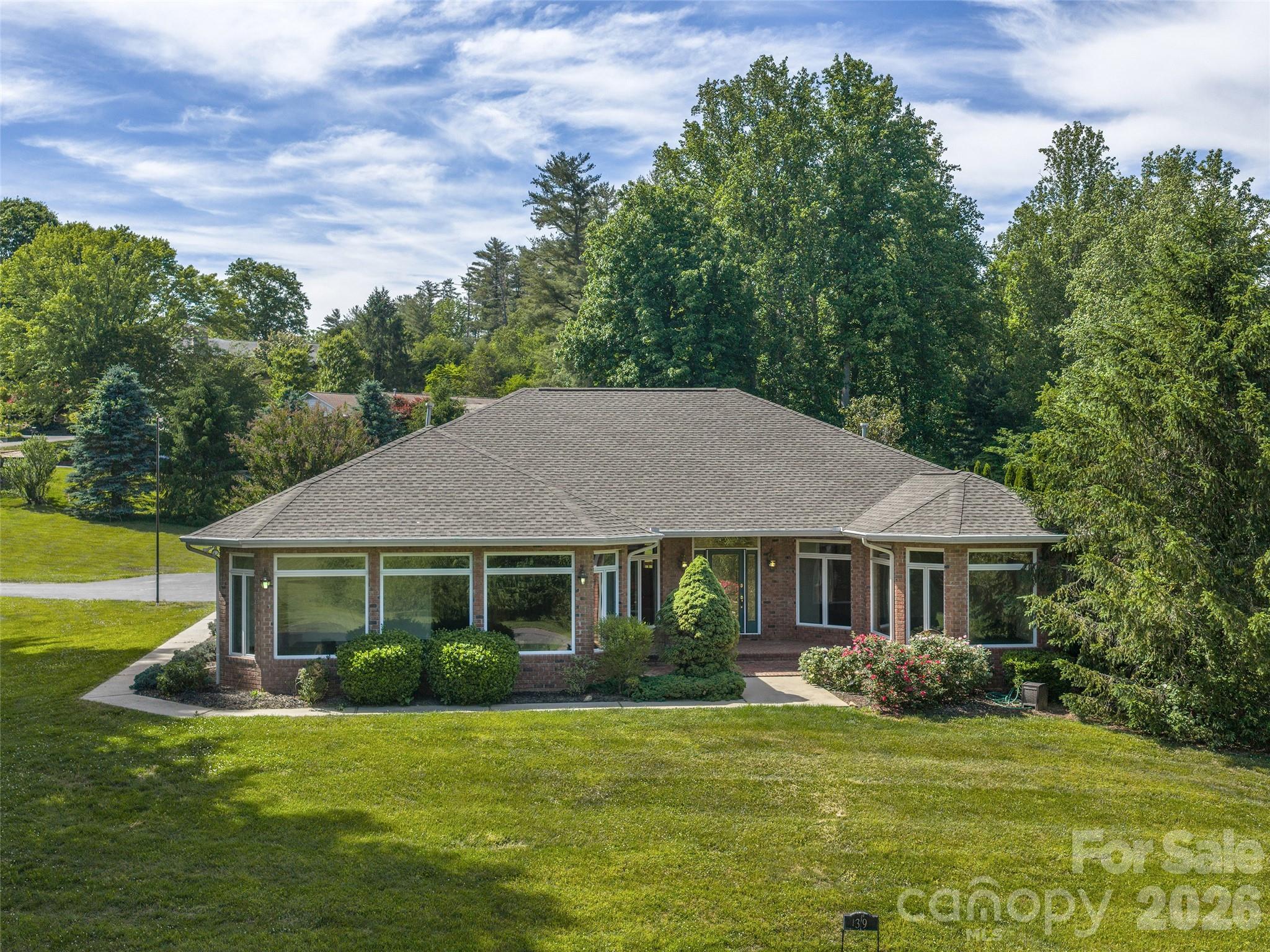 39 Beaumont Drive — Hendersonville