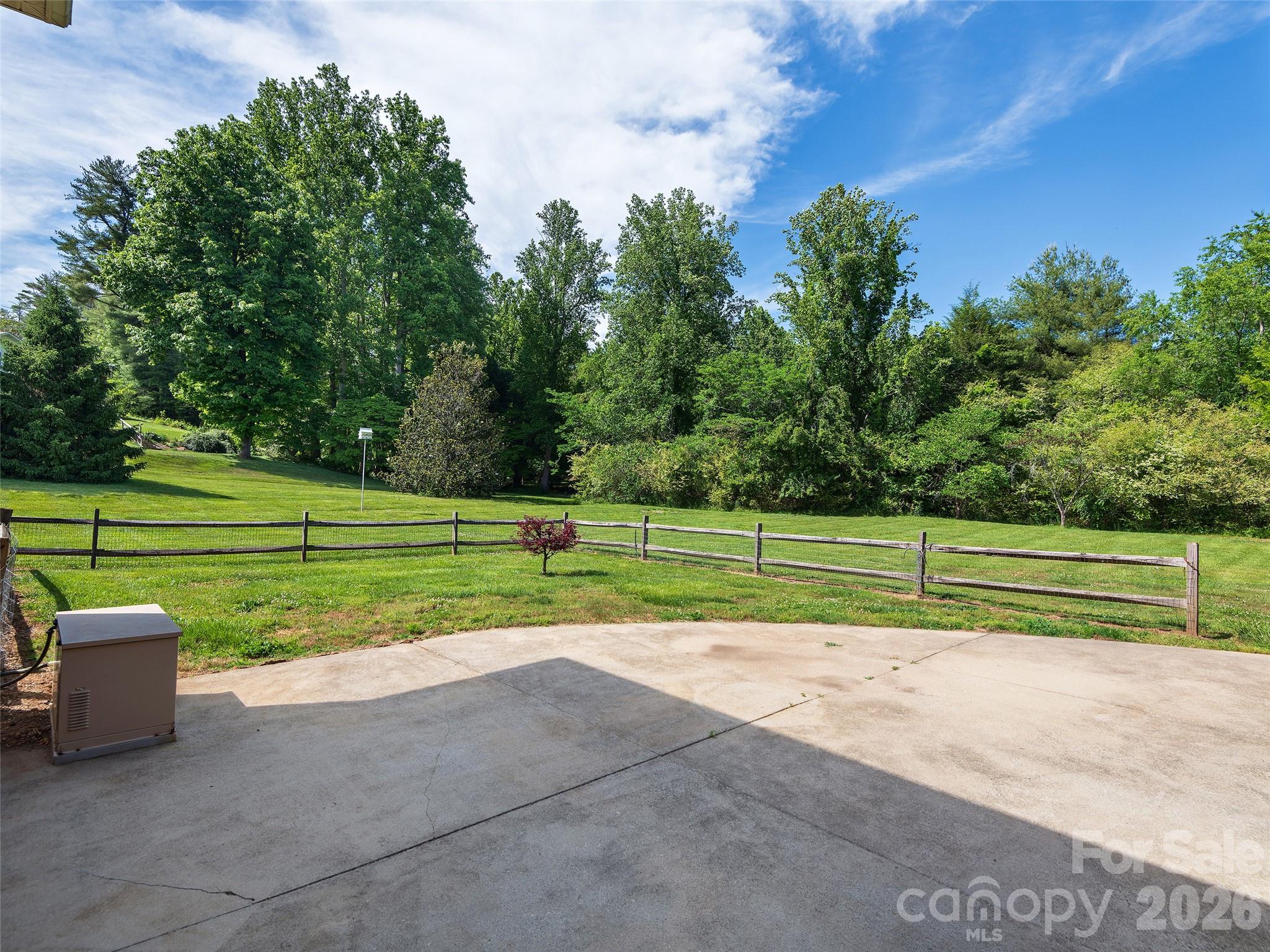 39 Beaumont Drive — Hendersonville