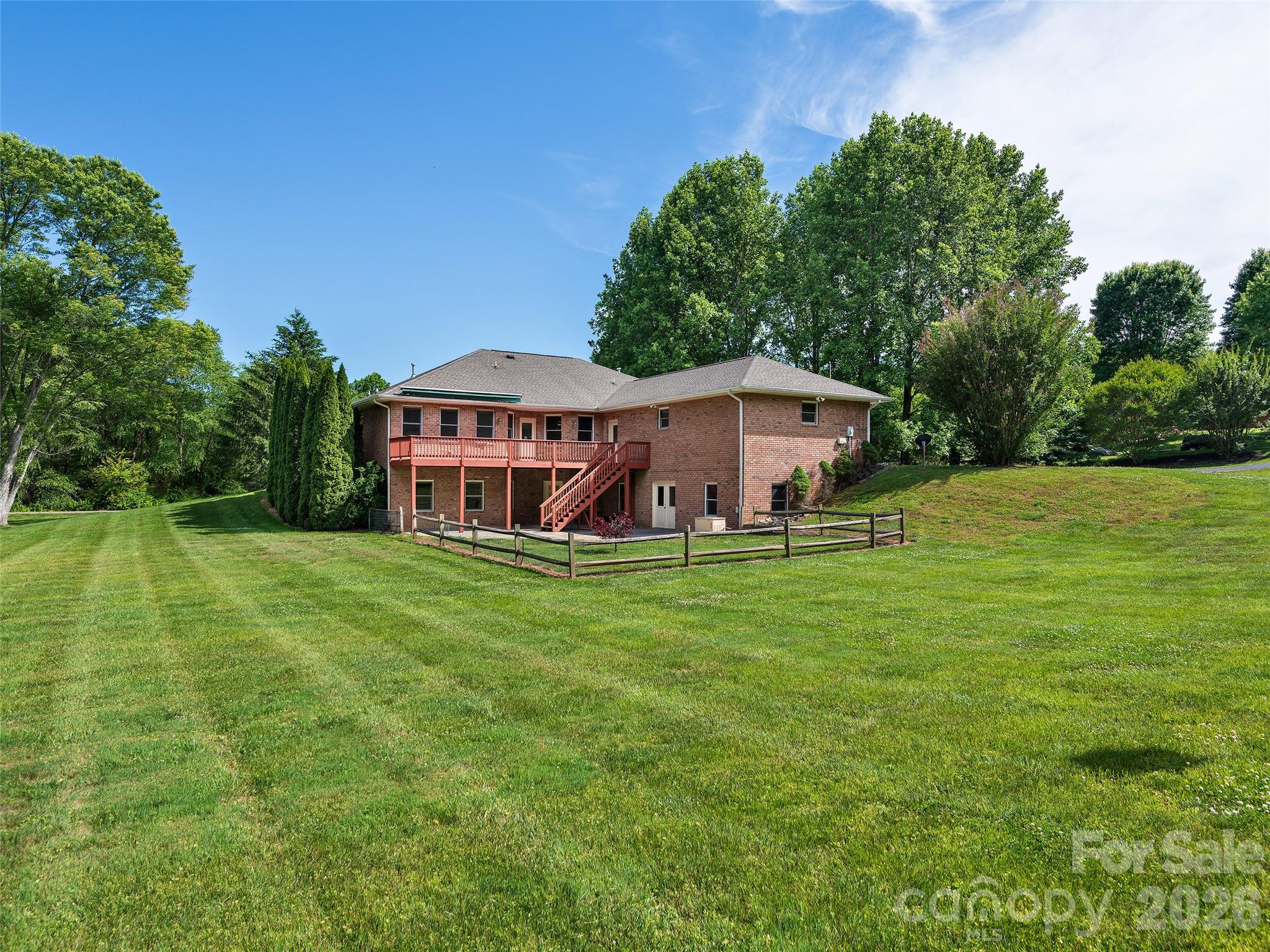 39 Beaumont Drive — Hendersonville