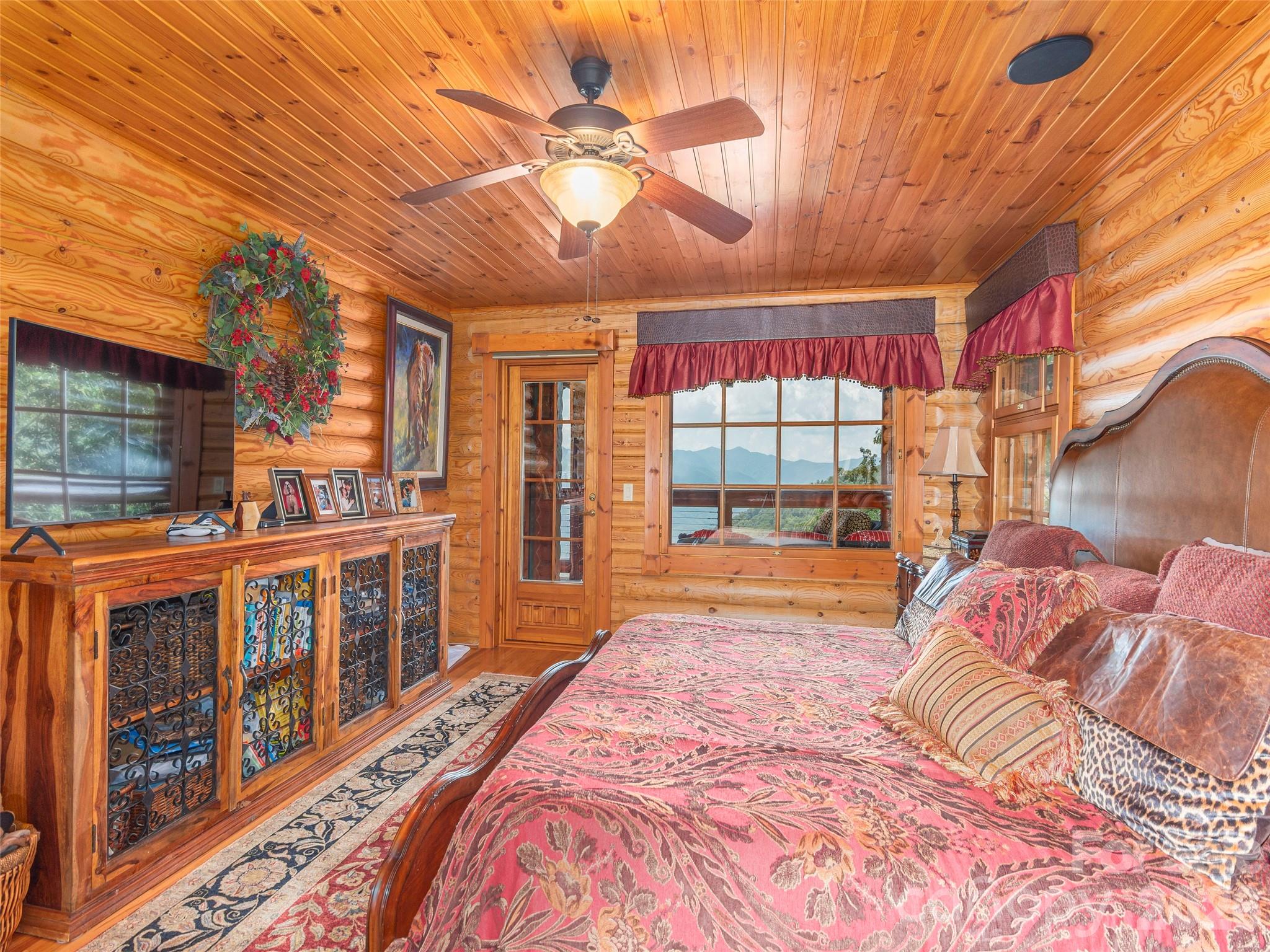574 Leatherwood Drive — Maggie Valley