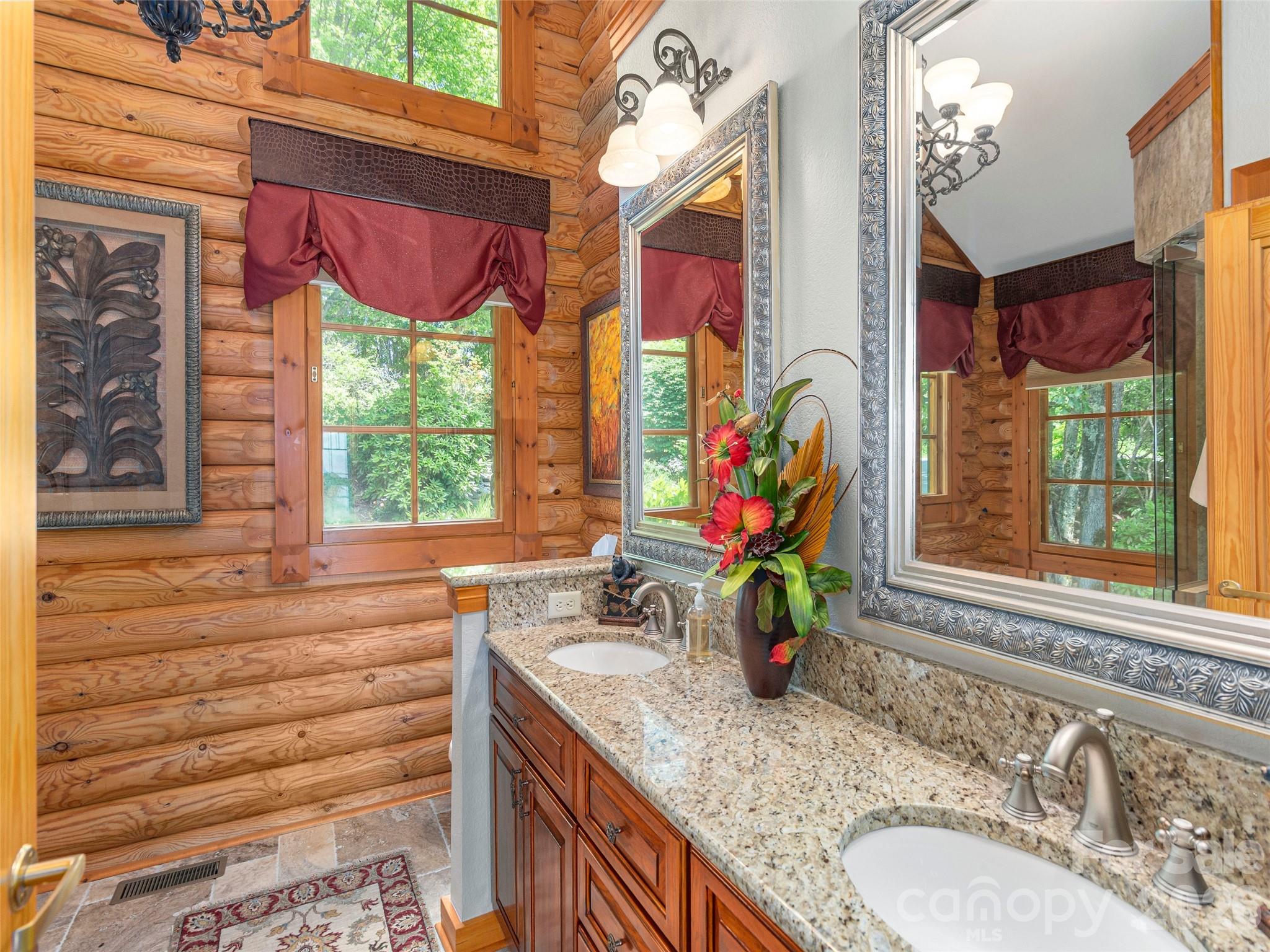 574 Leatherwood Drive — Maggie Valley
