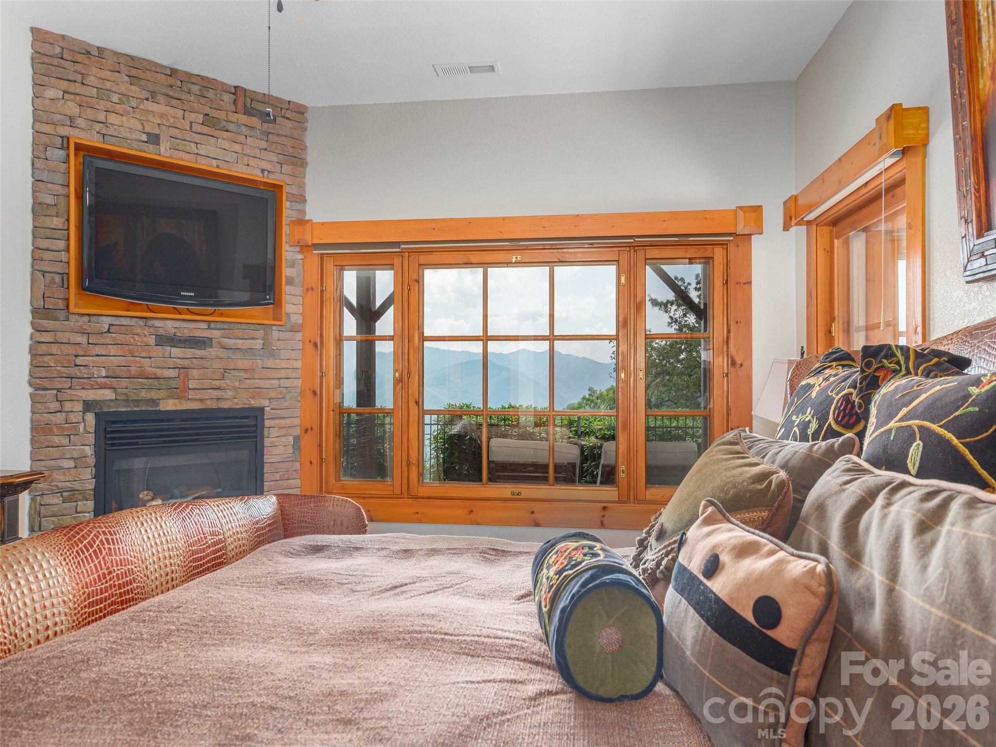 574 Leatherwood Drive — Maggie Valley