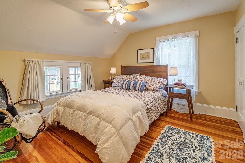 52 Gracelyn Road — Asheville