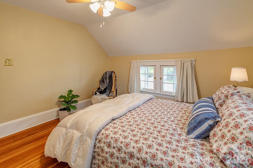 52 Gracelyn Road — Asheville
