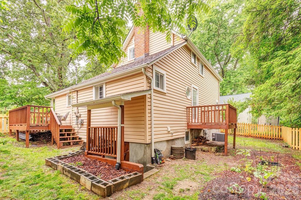 52 Gracelyn Road — Asheville