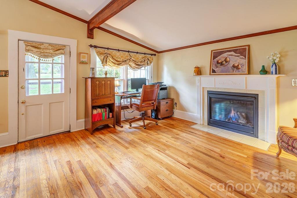 52 Gracelyn Road — Asheville