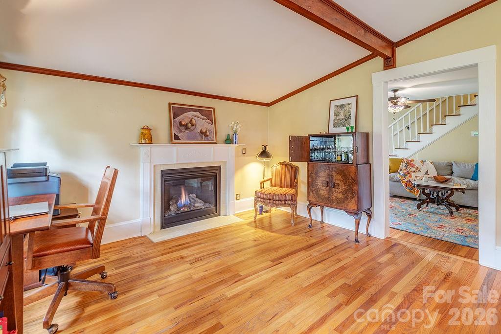 52 Gracelyn Road — Asheville
