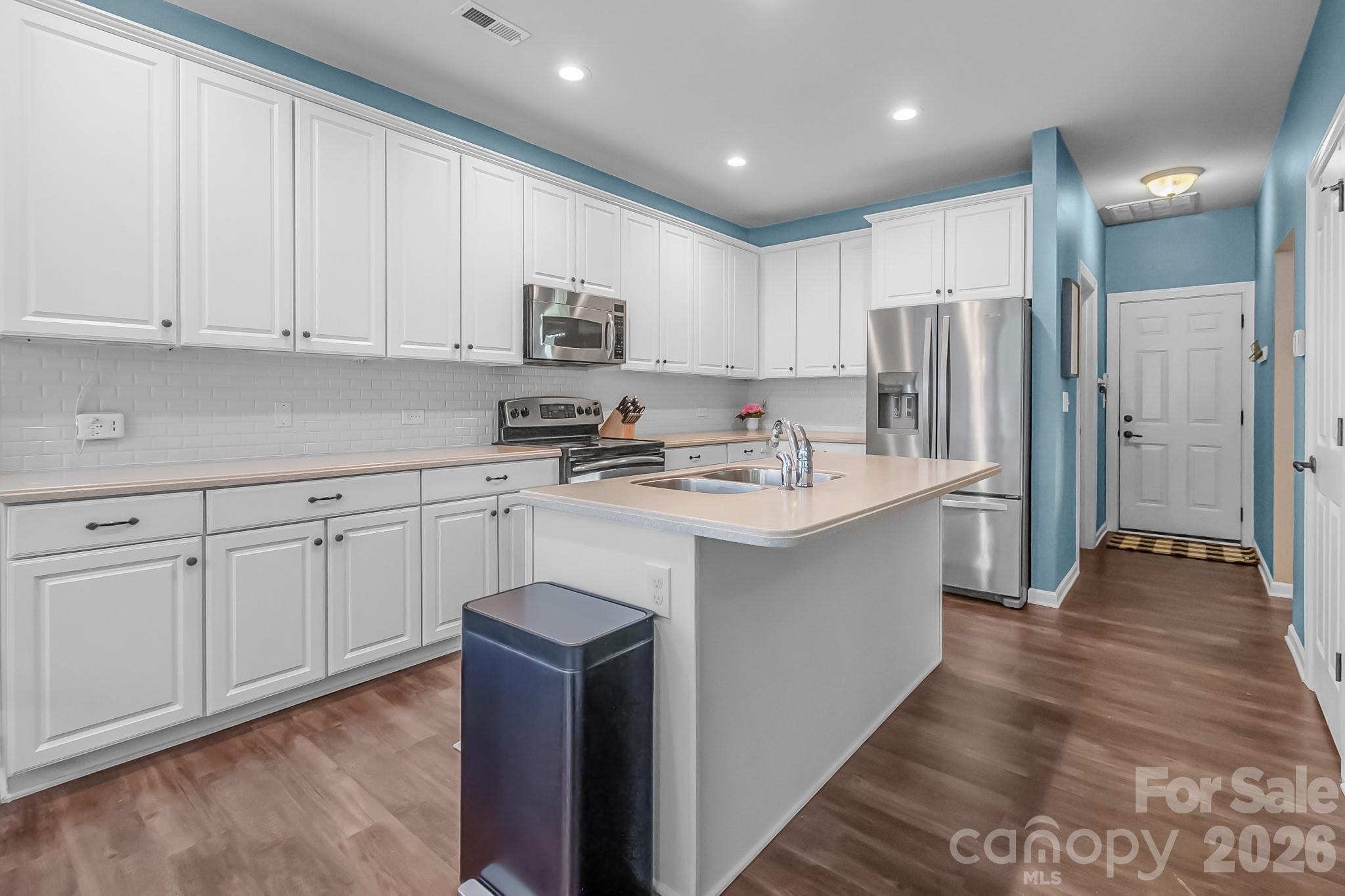 10507 Bere Island Drive — Charlotte
