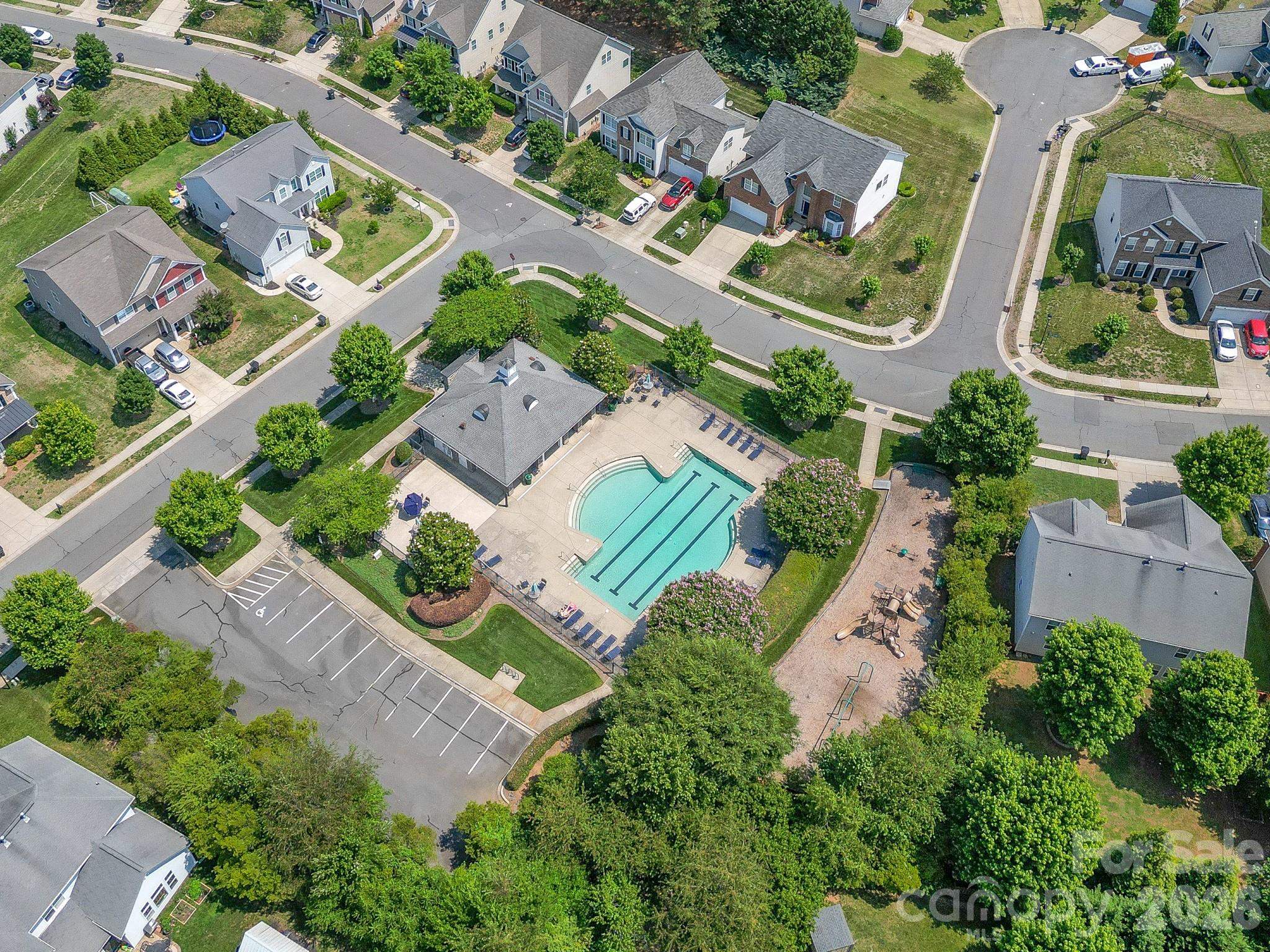 10507 Bere Island Drive — Charlotte