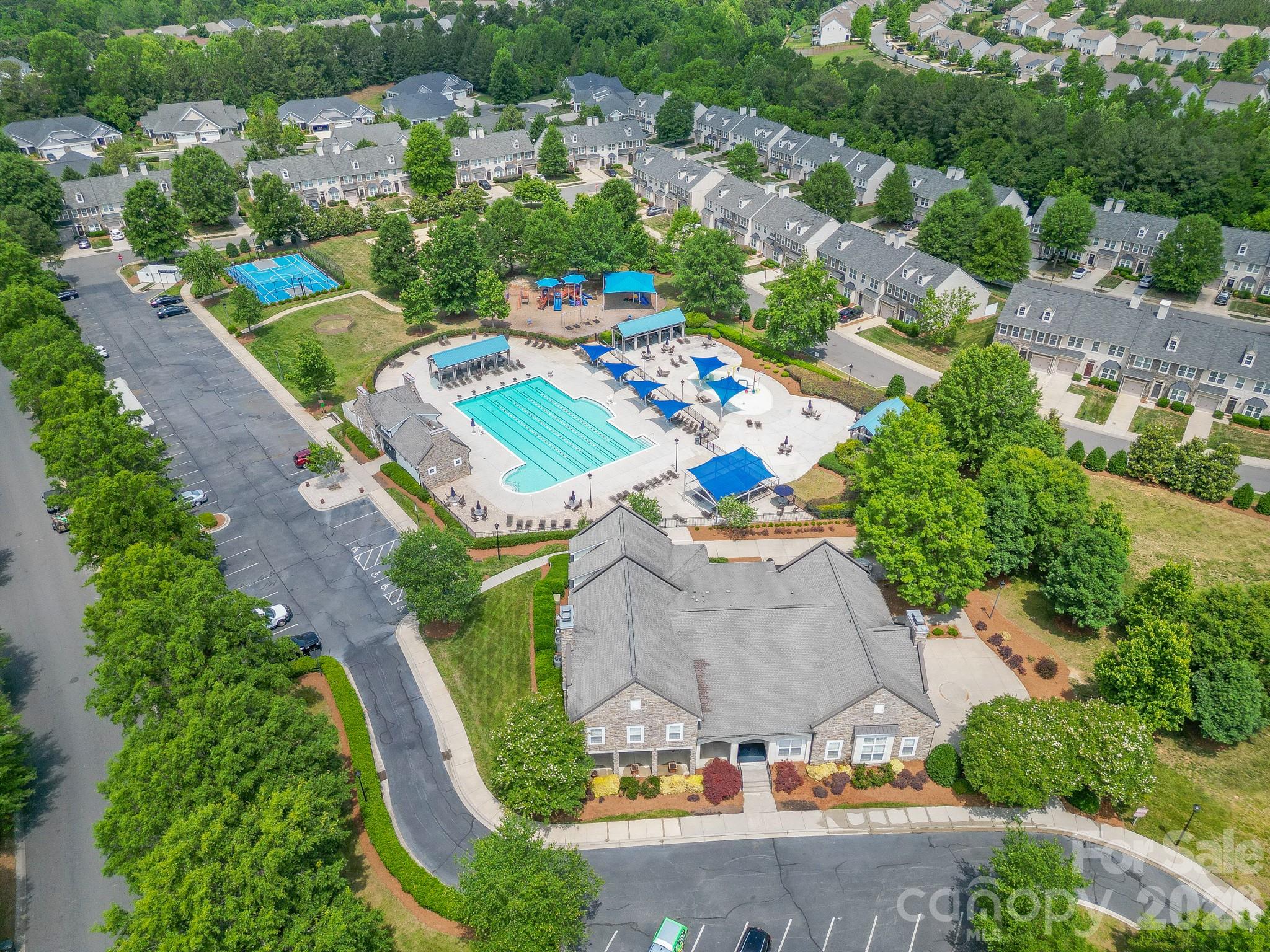 10507 Bere Island Drive — Charlotte