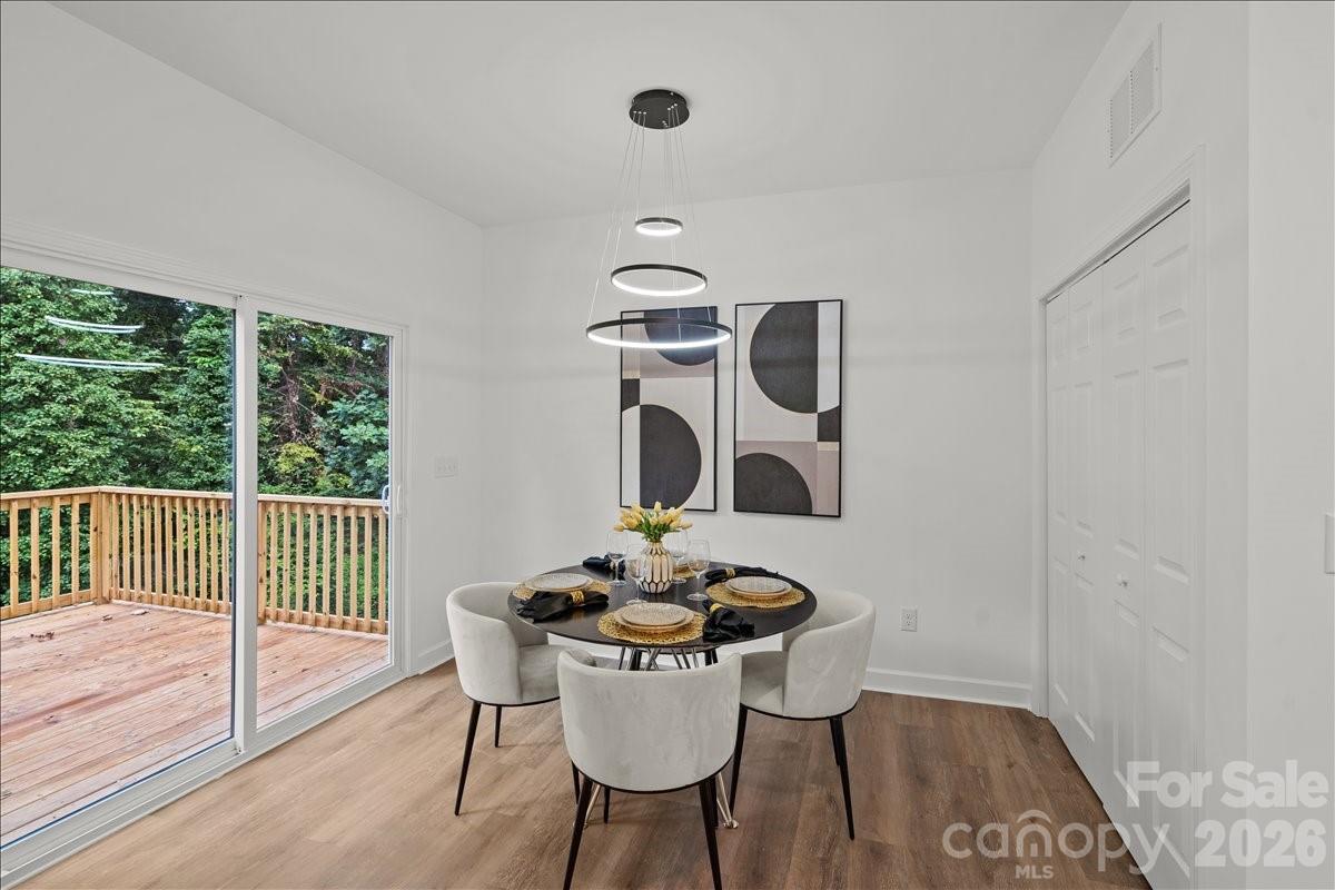 1324 Old Charlotte Road — Statesville