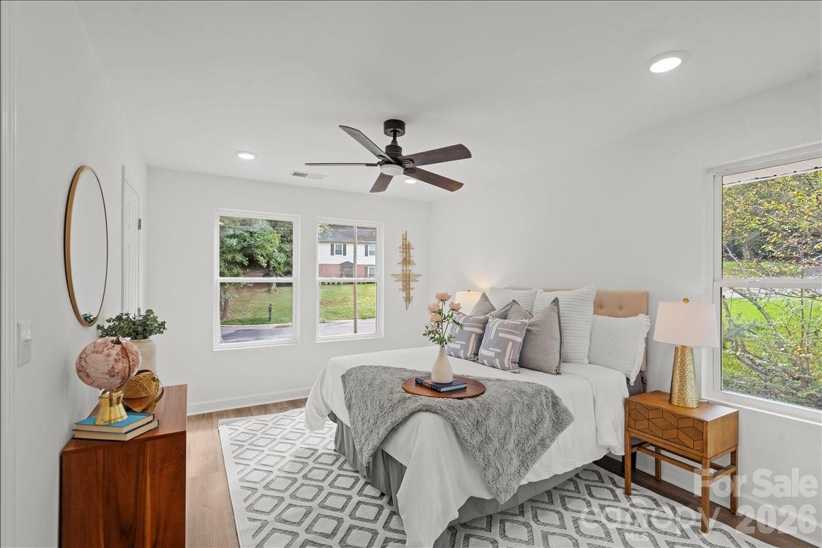 1324 Old Charlotte Road — Statesville