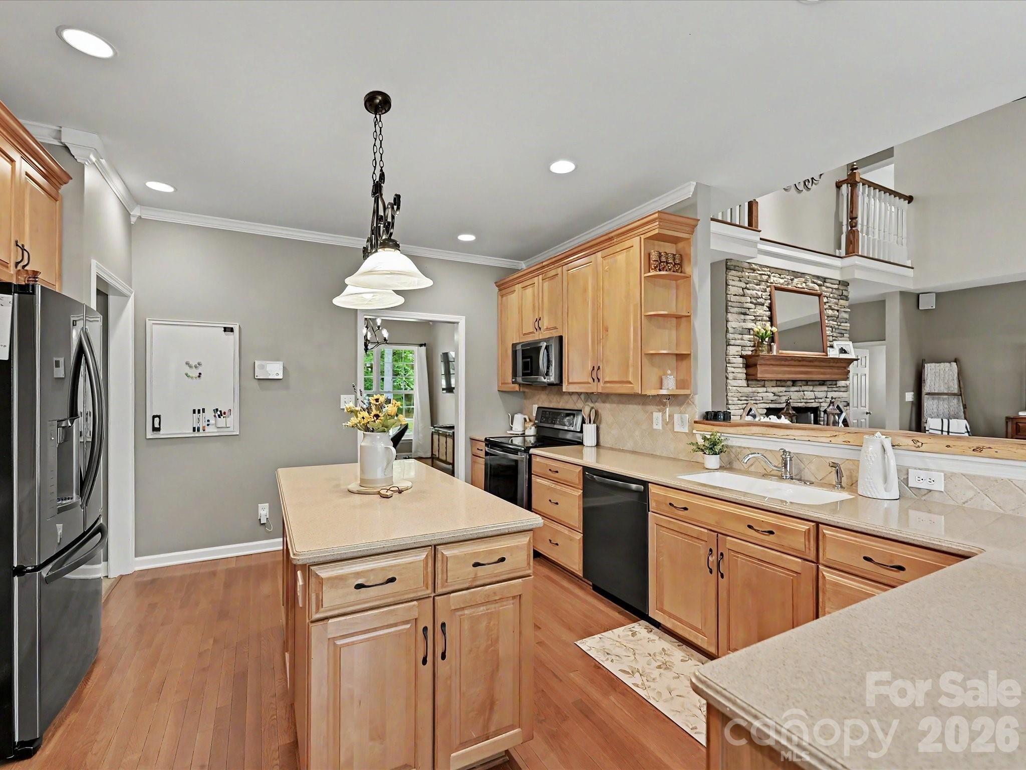 8729 Riverwood Road — Terrell