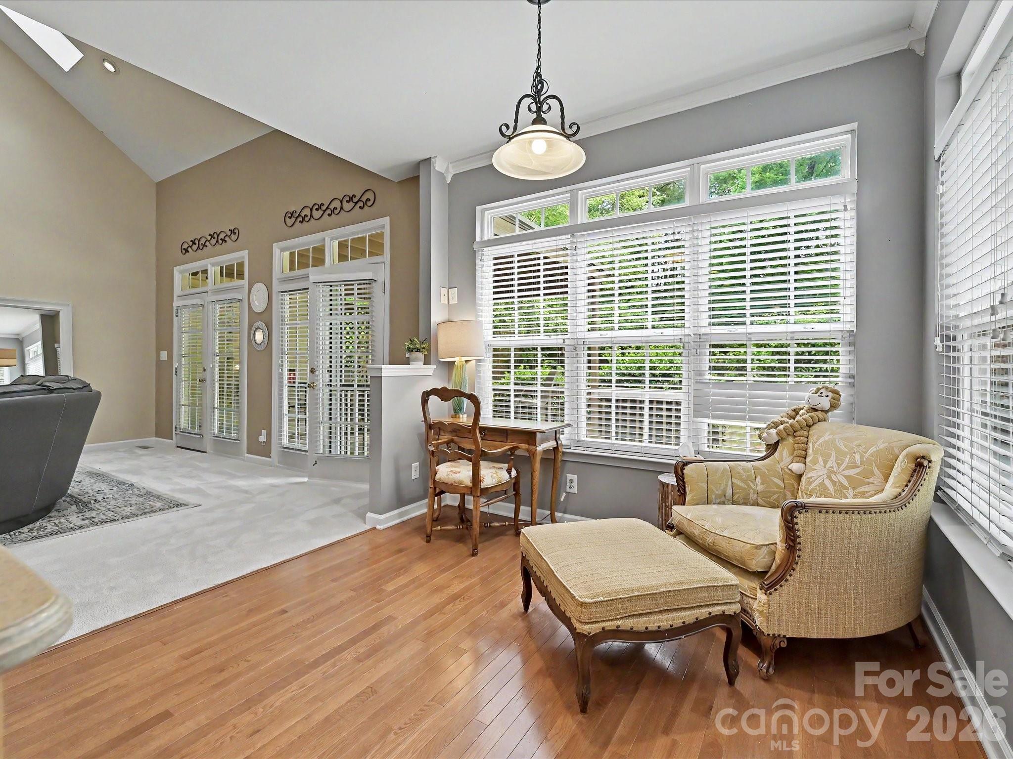 8729 Riverwood Road — Terrell