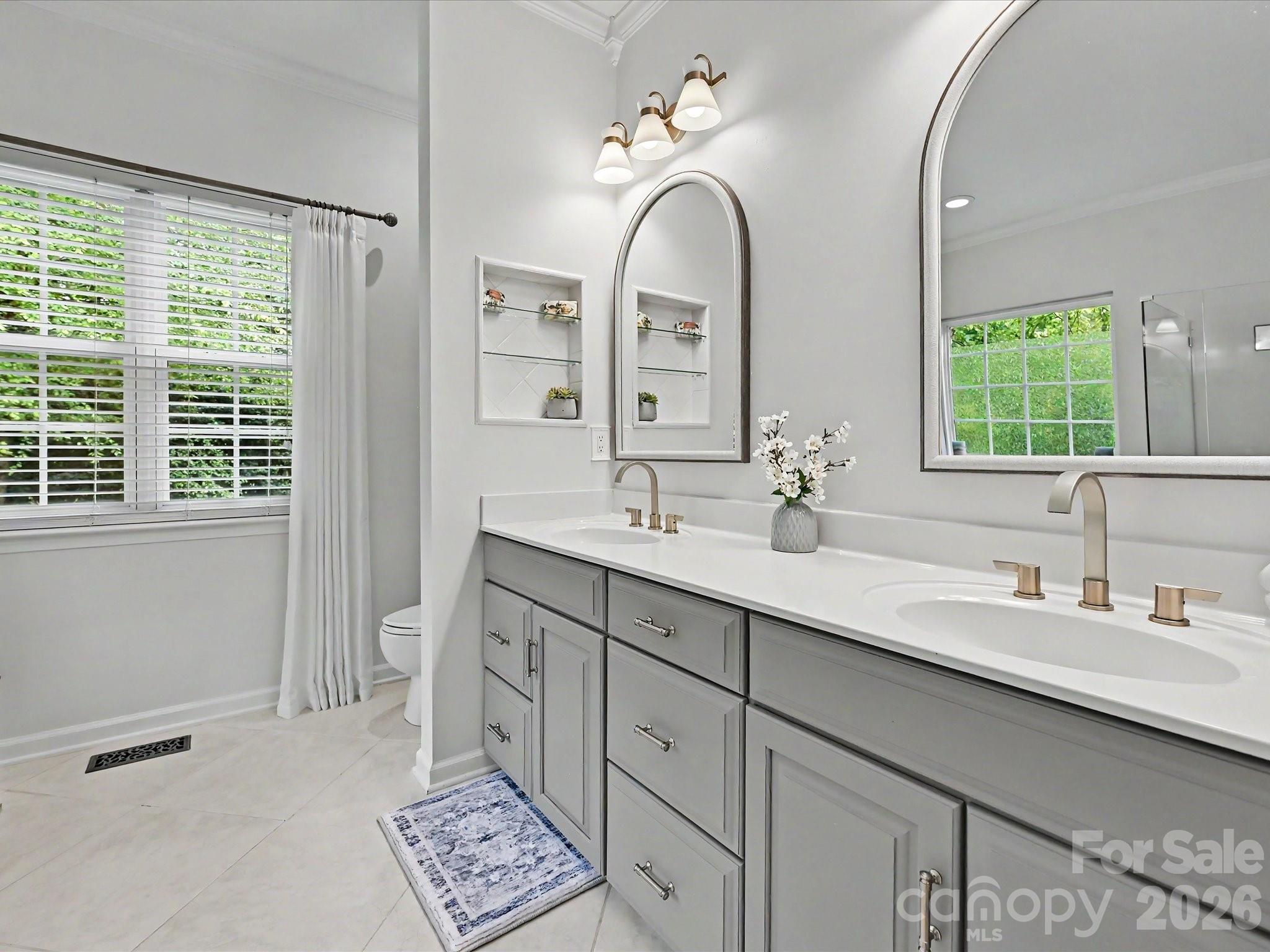 8729 Riverwood Road — Terrell