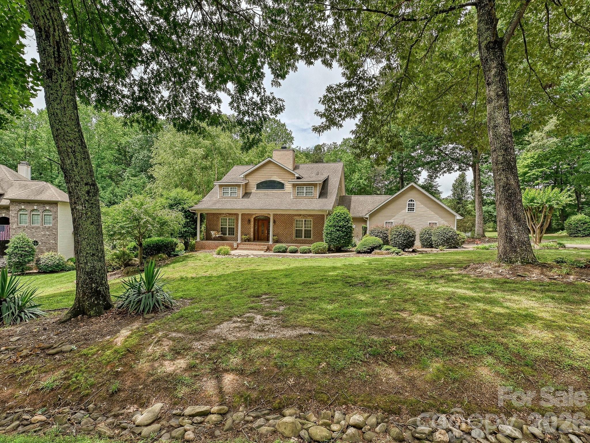 8729 Riverwood Road — Terrell