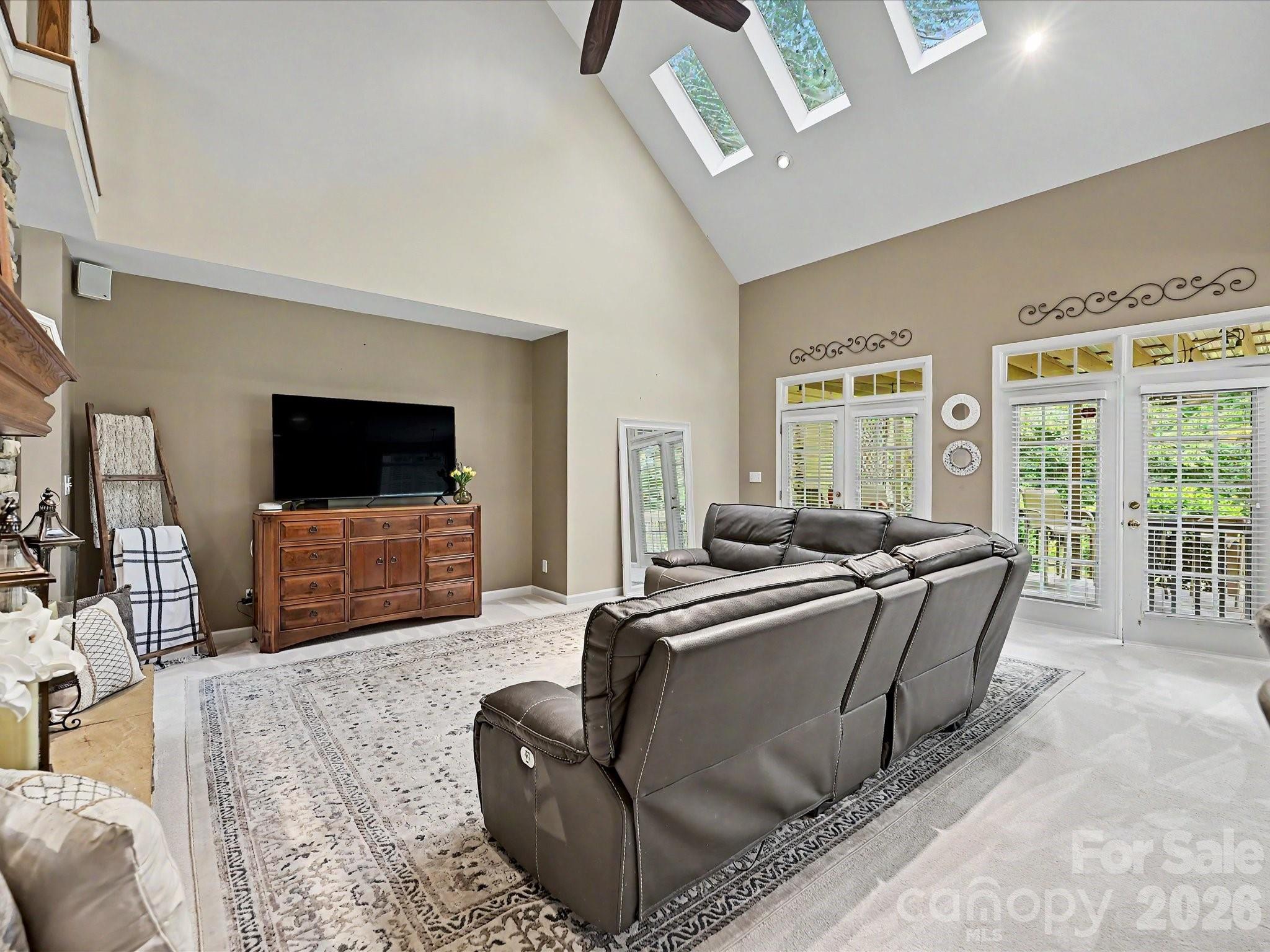 8729 Riverwood Road — Terrell