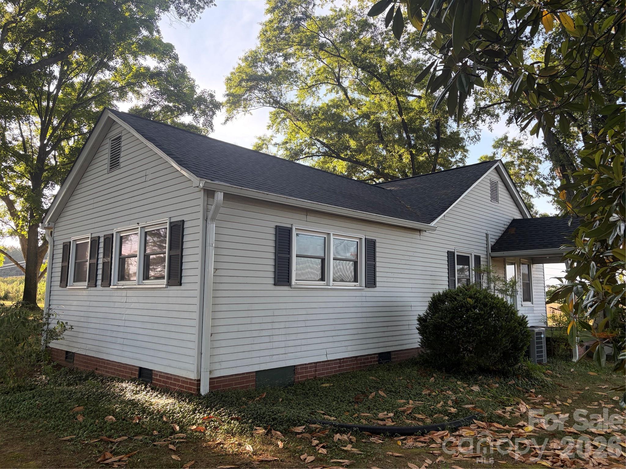 447 Elam Road — Lawndale
