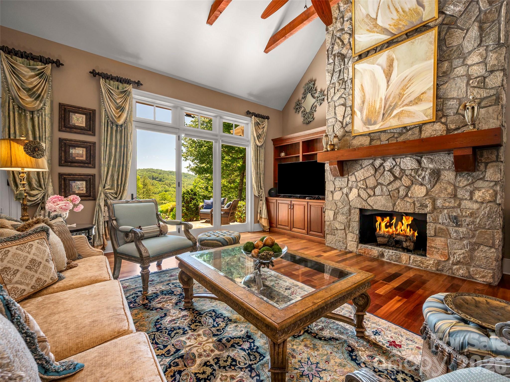 161 Chattooga Run — Hendersonville