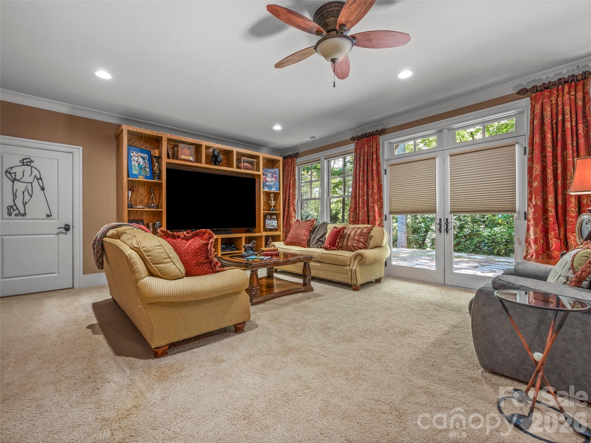 161 Chattooga Run — Hendersonville