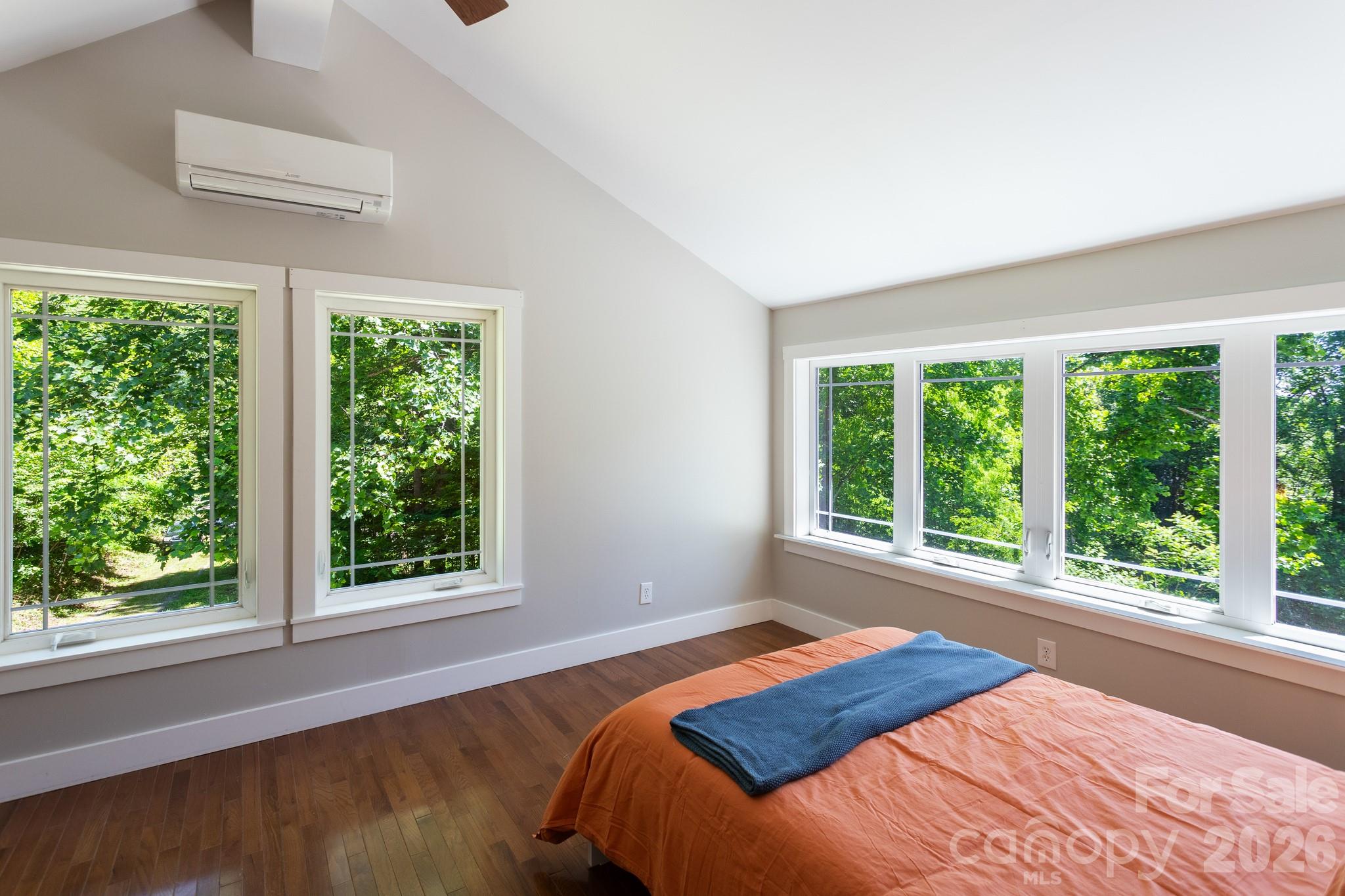 1621 Upward Way — Waynesville