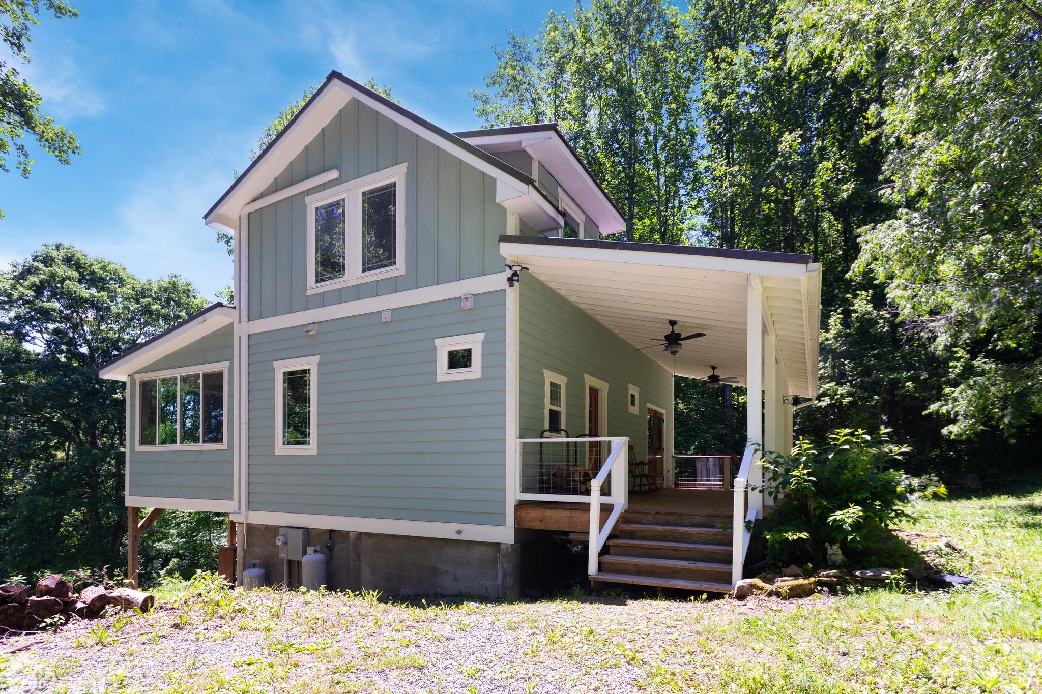 1621 Upward Way — Waynesville