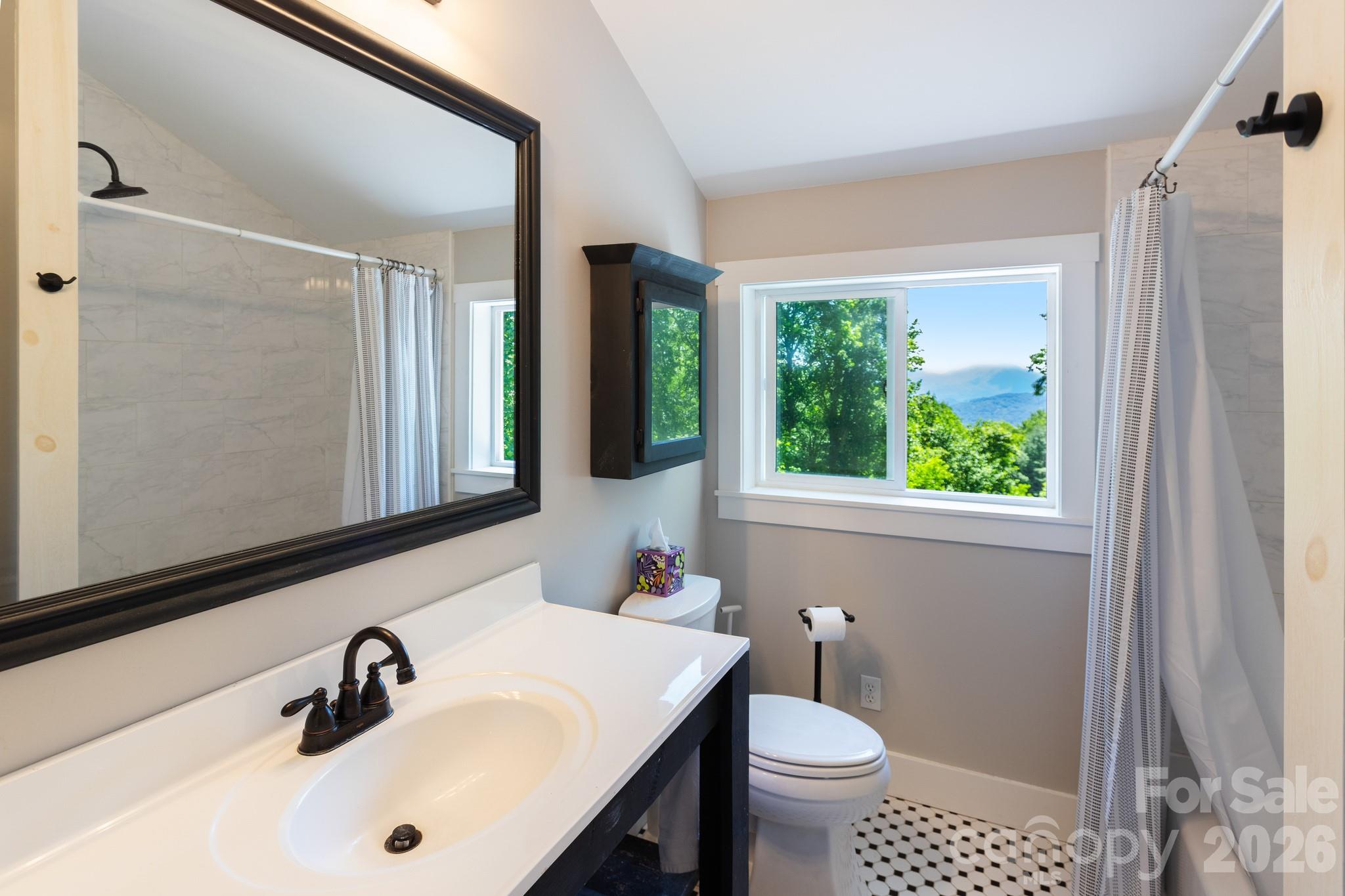 1621 Upward Way — Waynesville