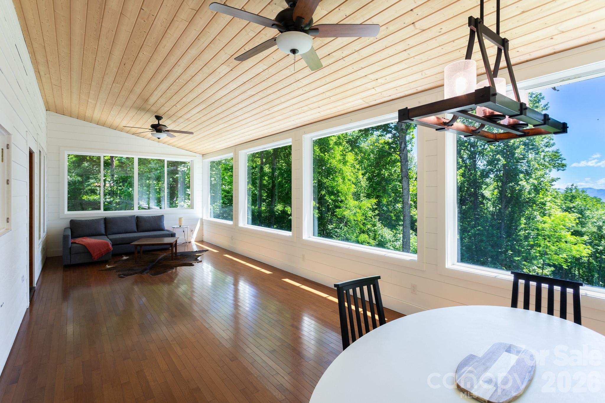 1621 Upward Way — Waynesville