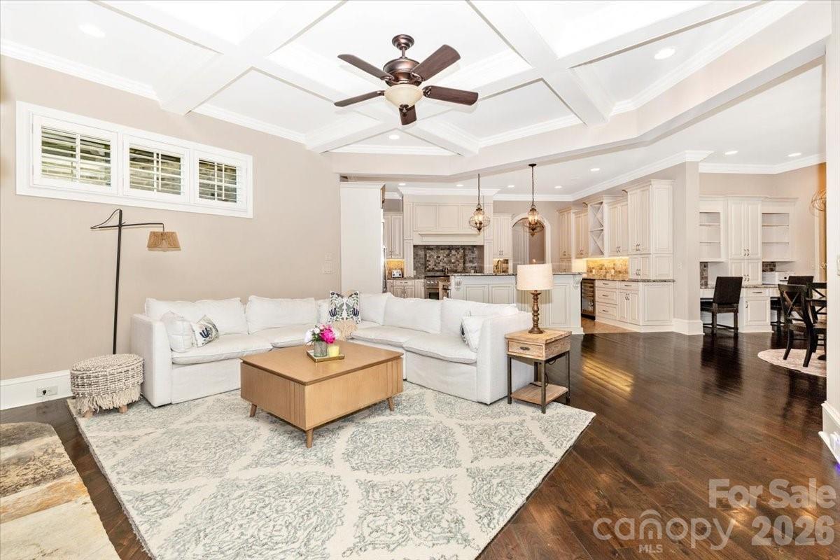 8100 Skye Lochs Drive — Waxhaw