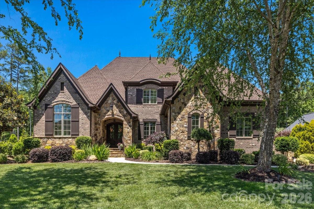 8100 Skye Lochs Drive — Waxhaw