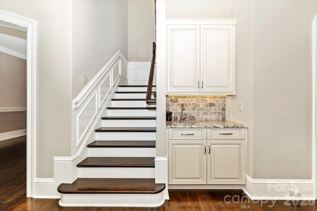 8100 Skye Lochs Drive — Waxhaw