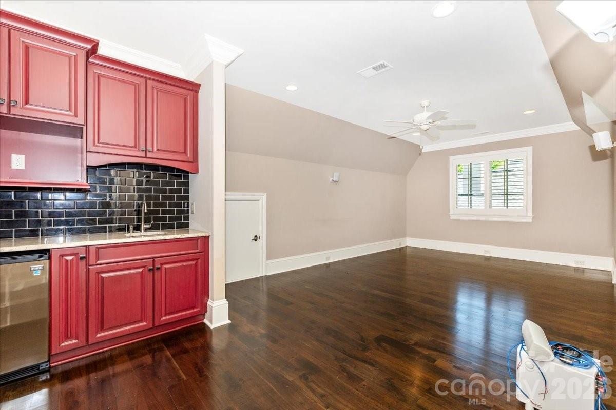 8100 Skye Lochs Drive — Waxhaw