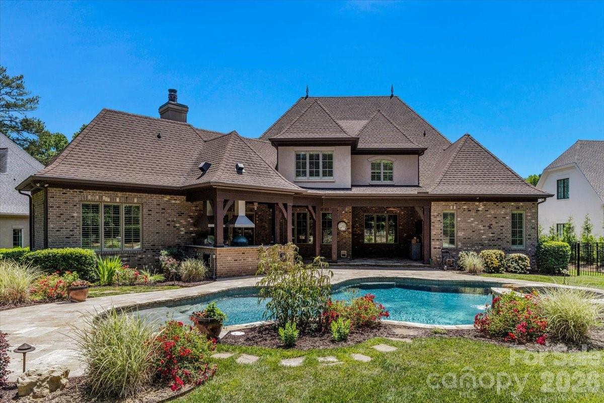 8100 Skye Lochs Drive — Waxhaw