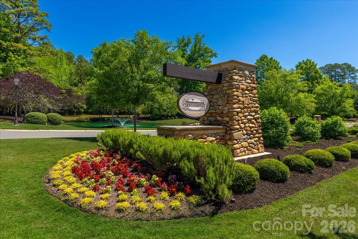 8100 Skye Lochs Drive — Waxhaw