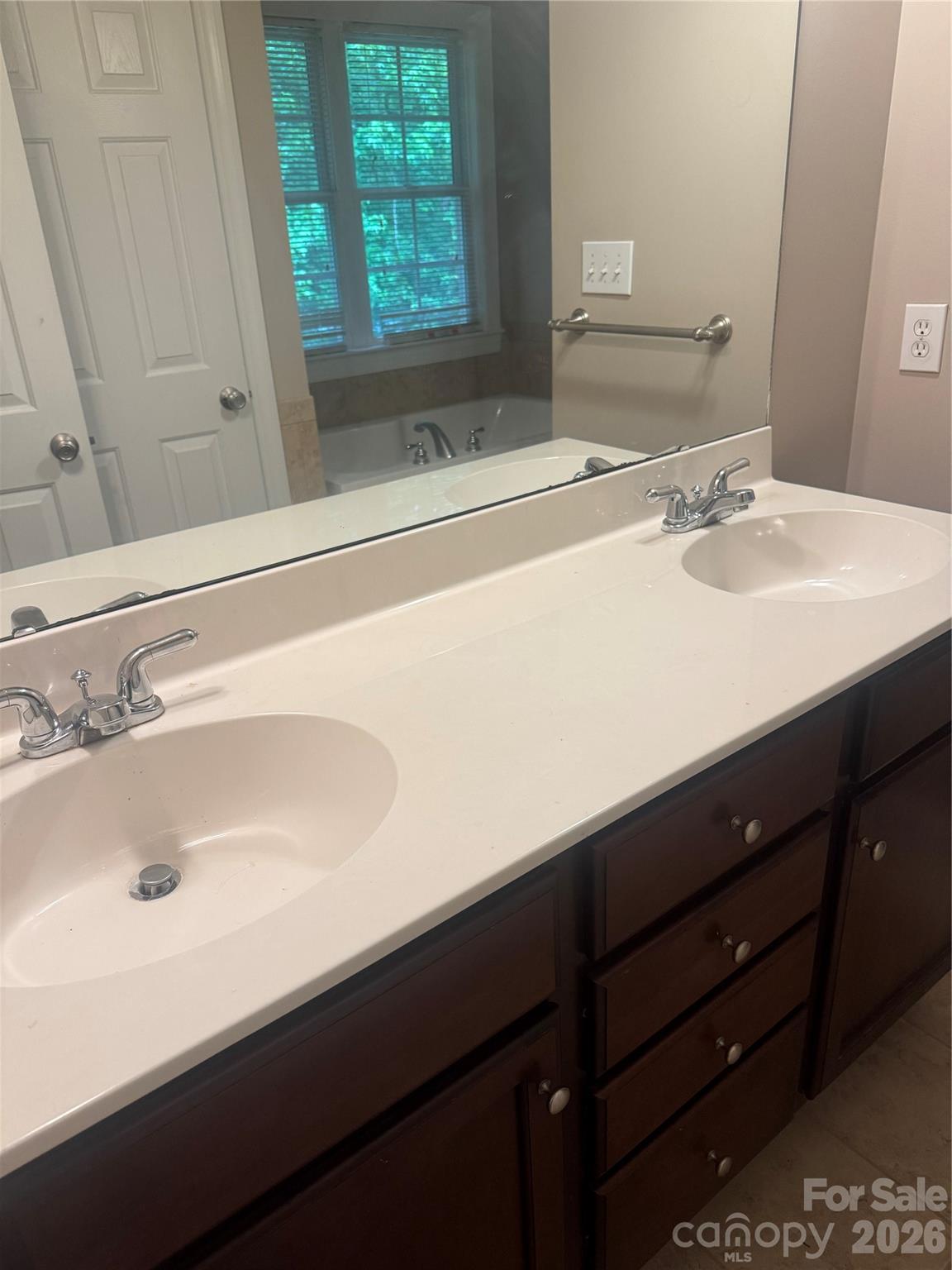 190 Meadow Glen Drive — Troutman