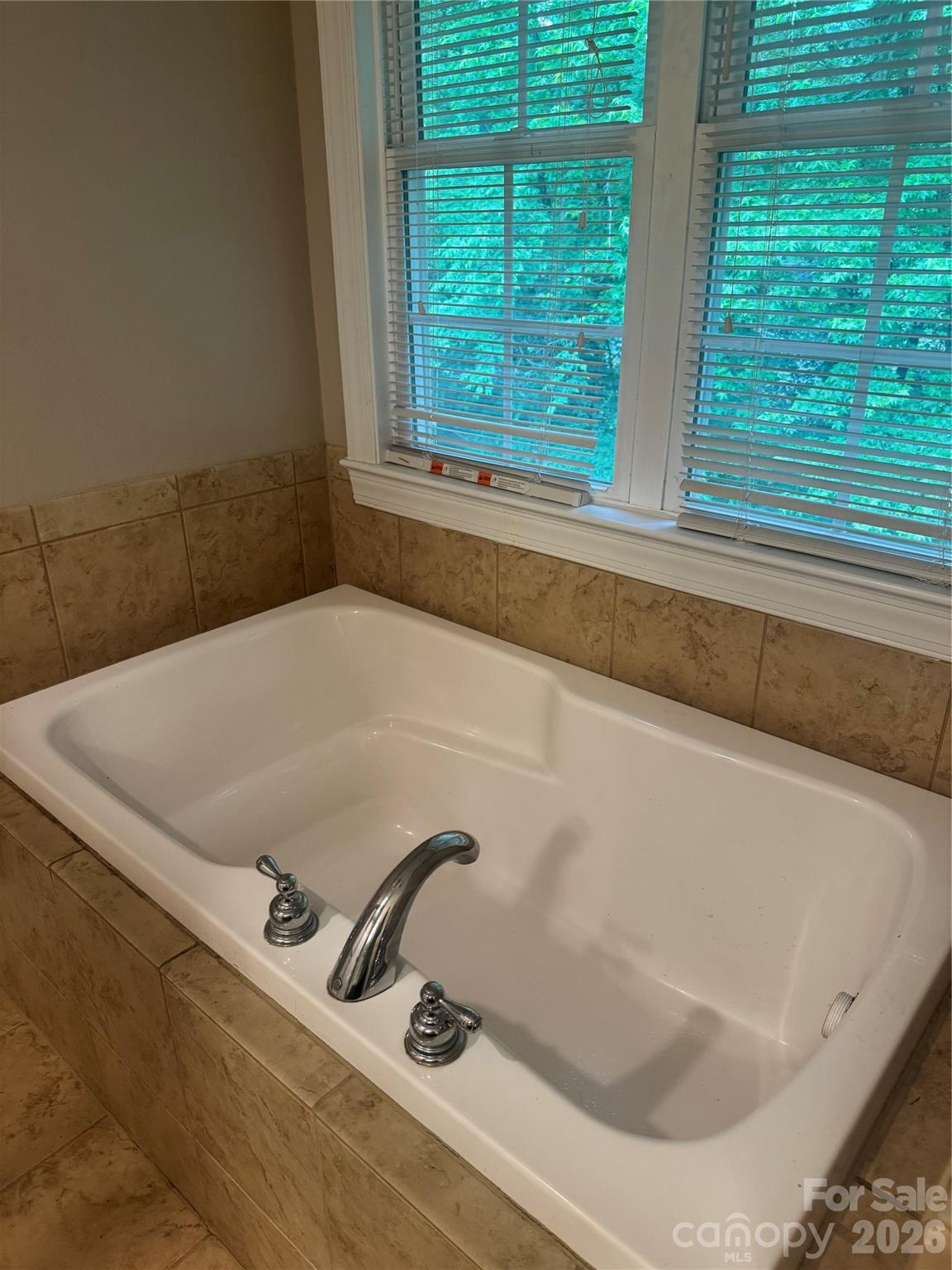 190 Meadow Glen Drive — Troutman