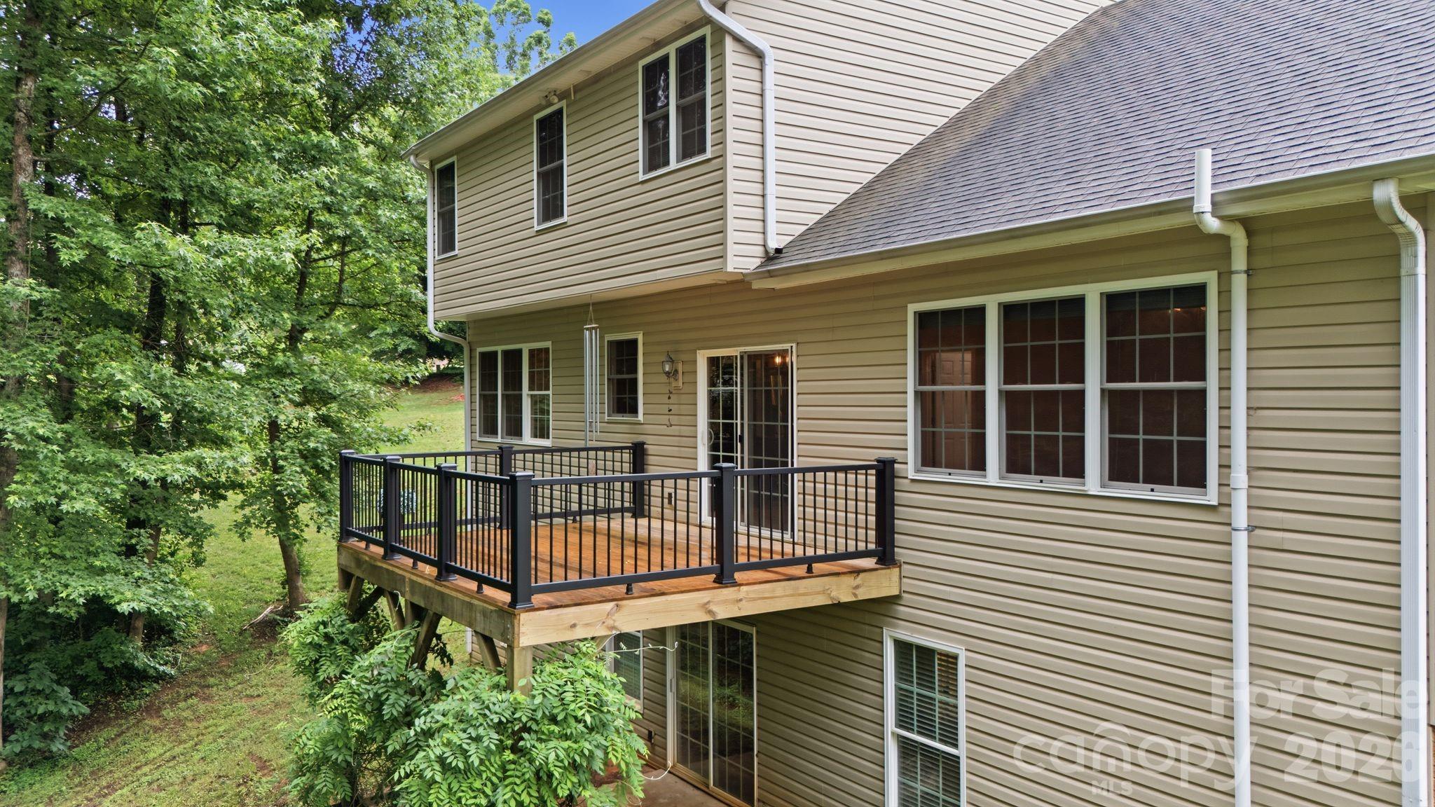 190 Meadow Glen Drive — Troutman