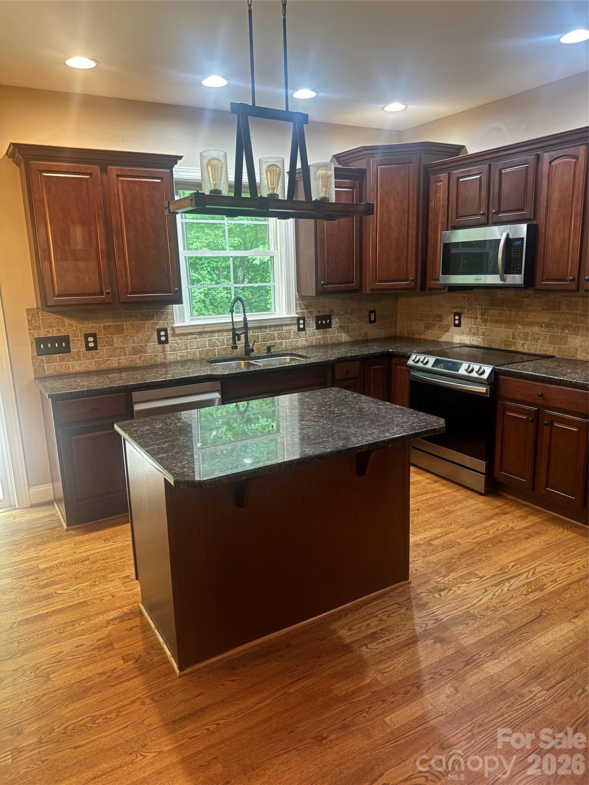 190 Meadow Glen Drive — Troutman