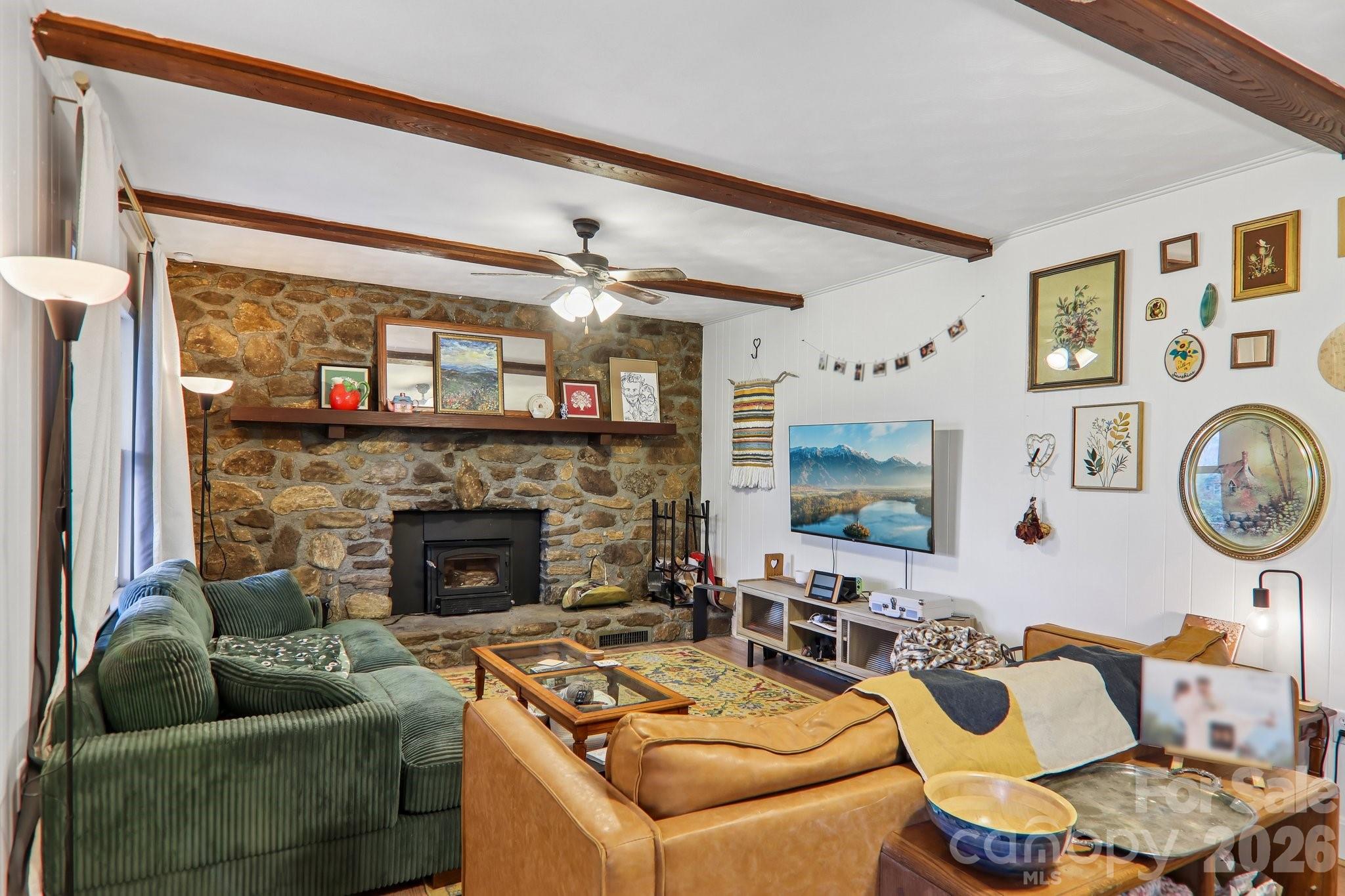 1157 S Main Street — Waynesville