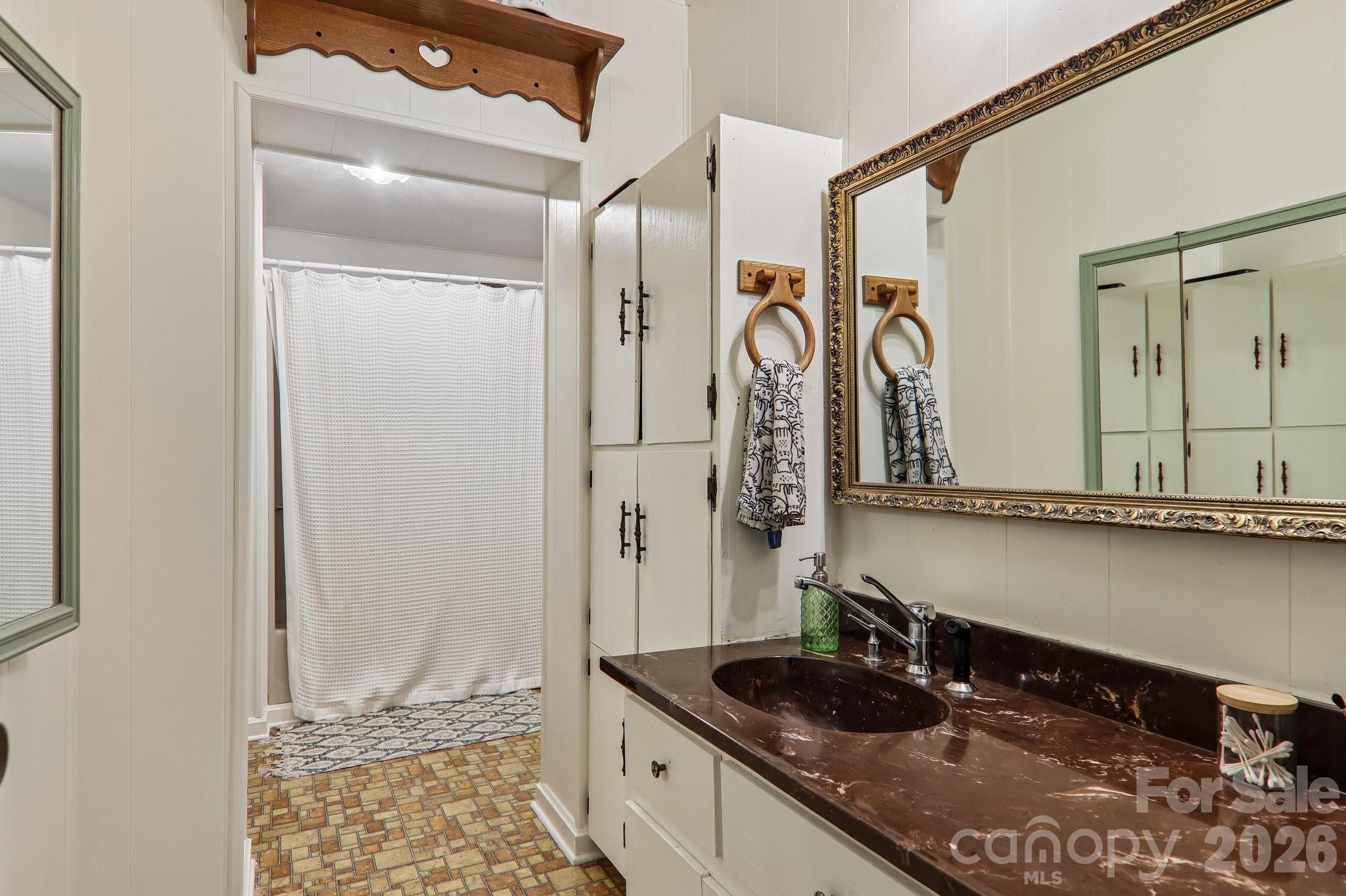 1157 S Main Street — Waynesville