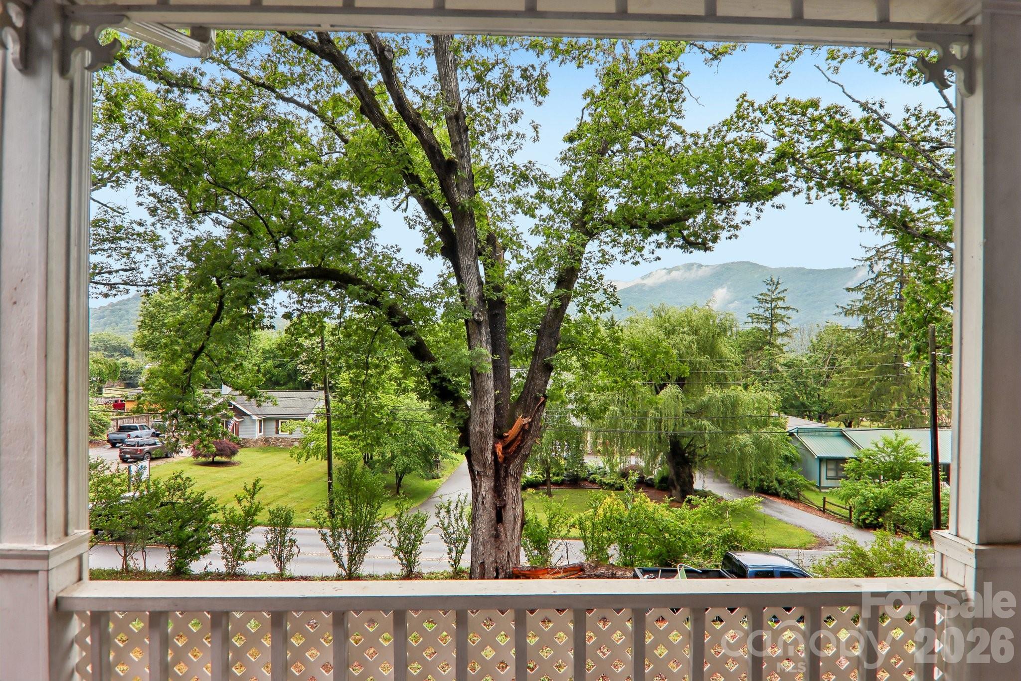 1157 S Main Street — Waynesville