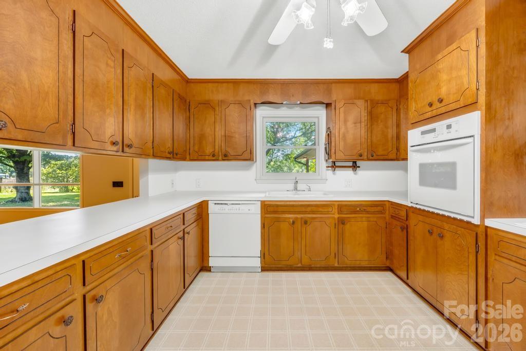 406 Kistler Farm Road — Mooresville