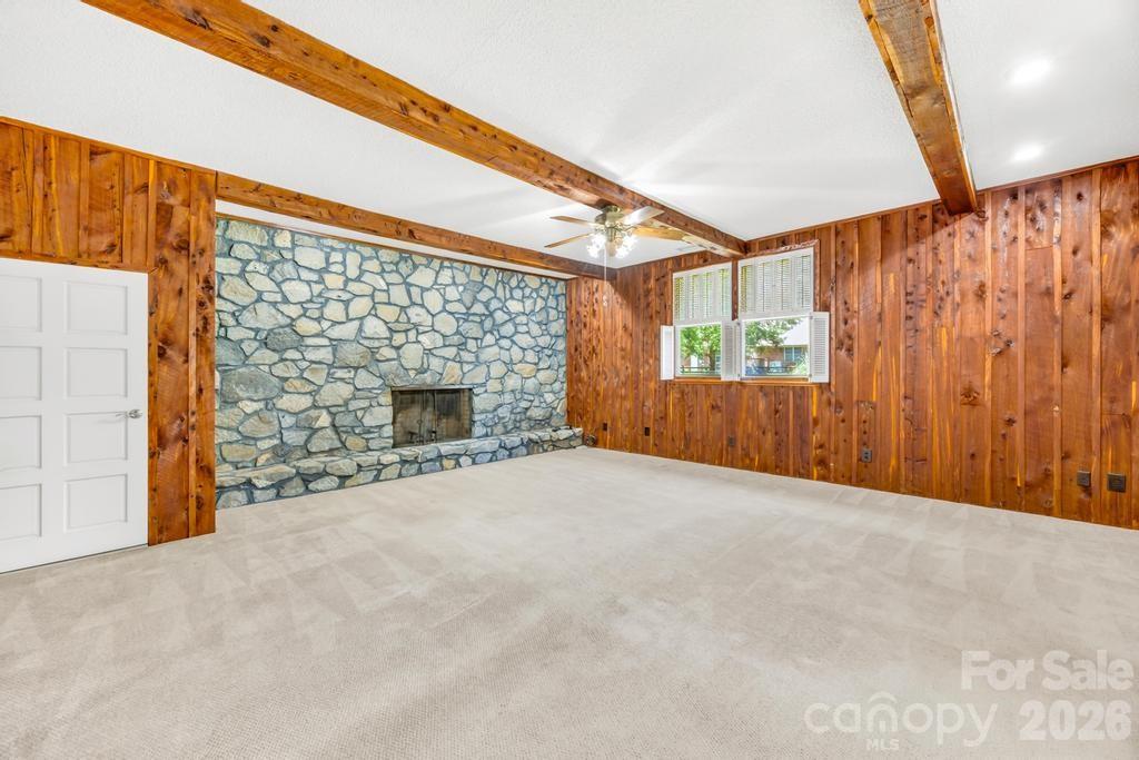 406 Kistler Farm Road — Mooresville
