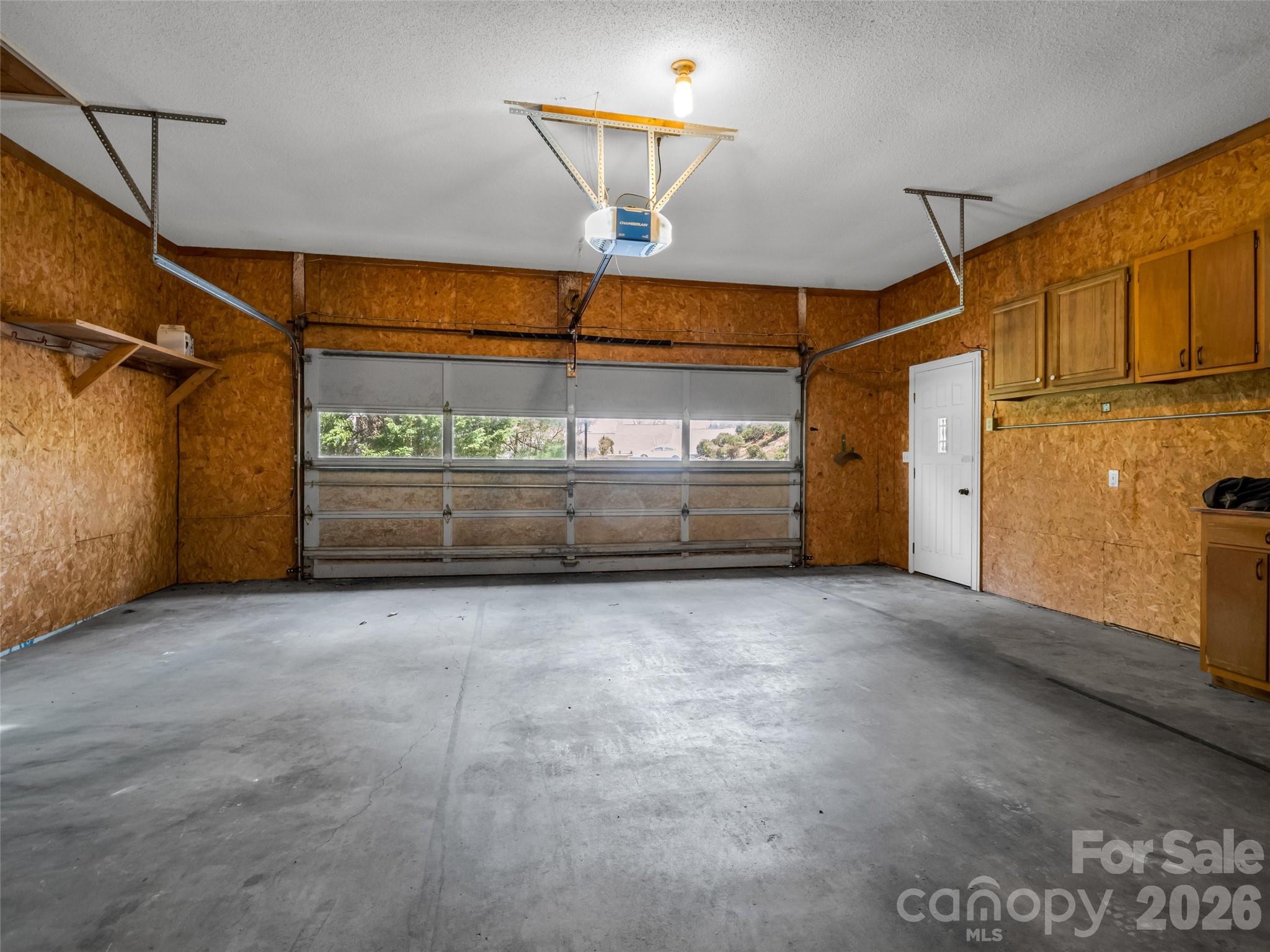 525 Maren Court — Hendersonville