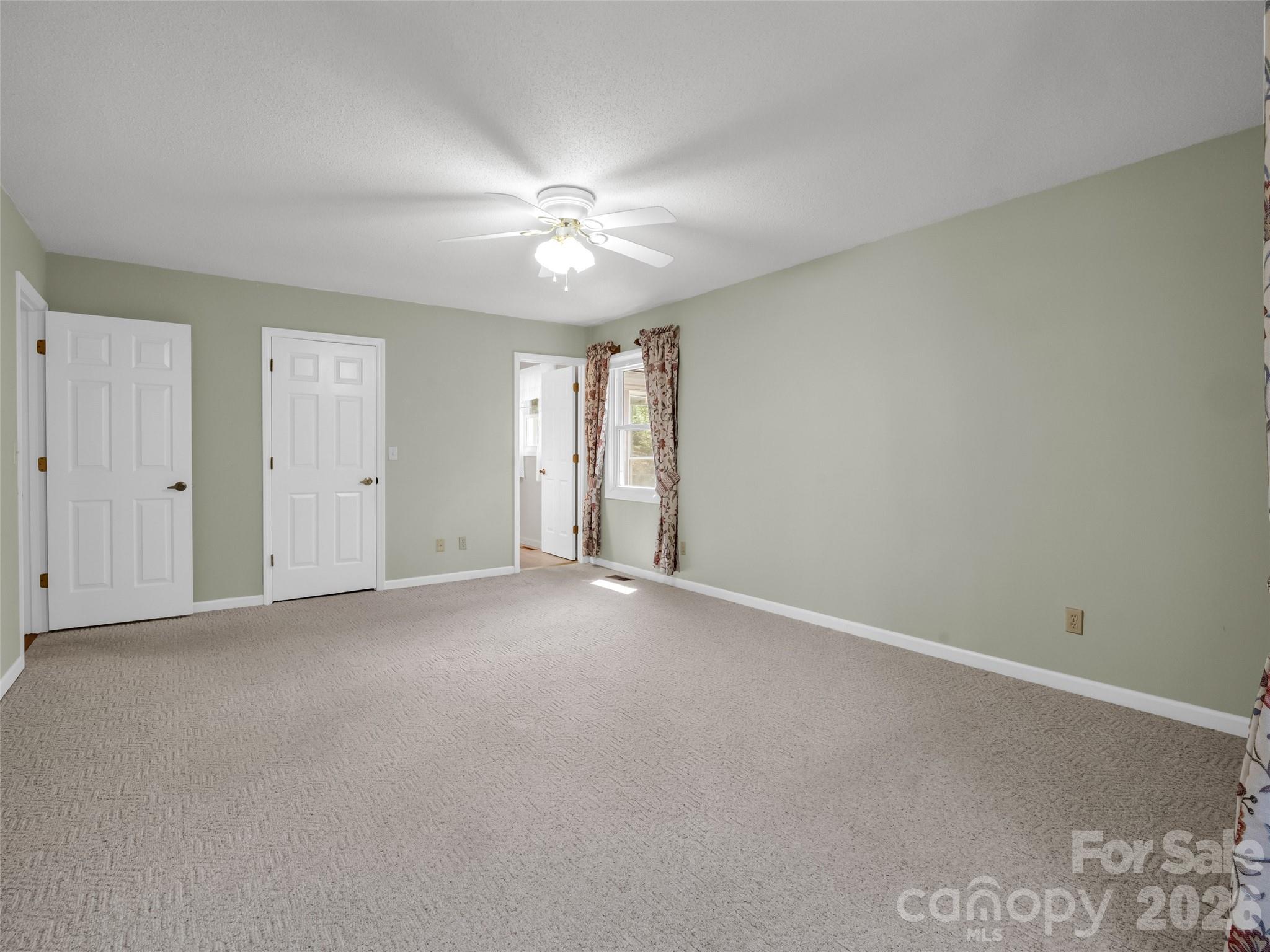 525 Maren Court — Hendersonville