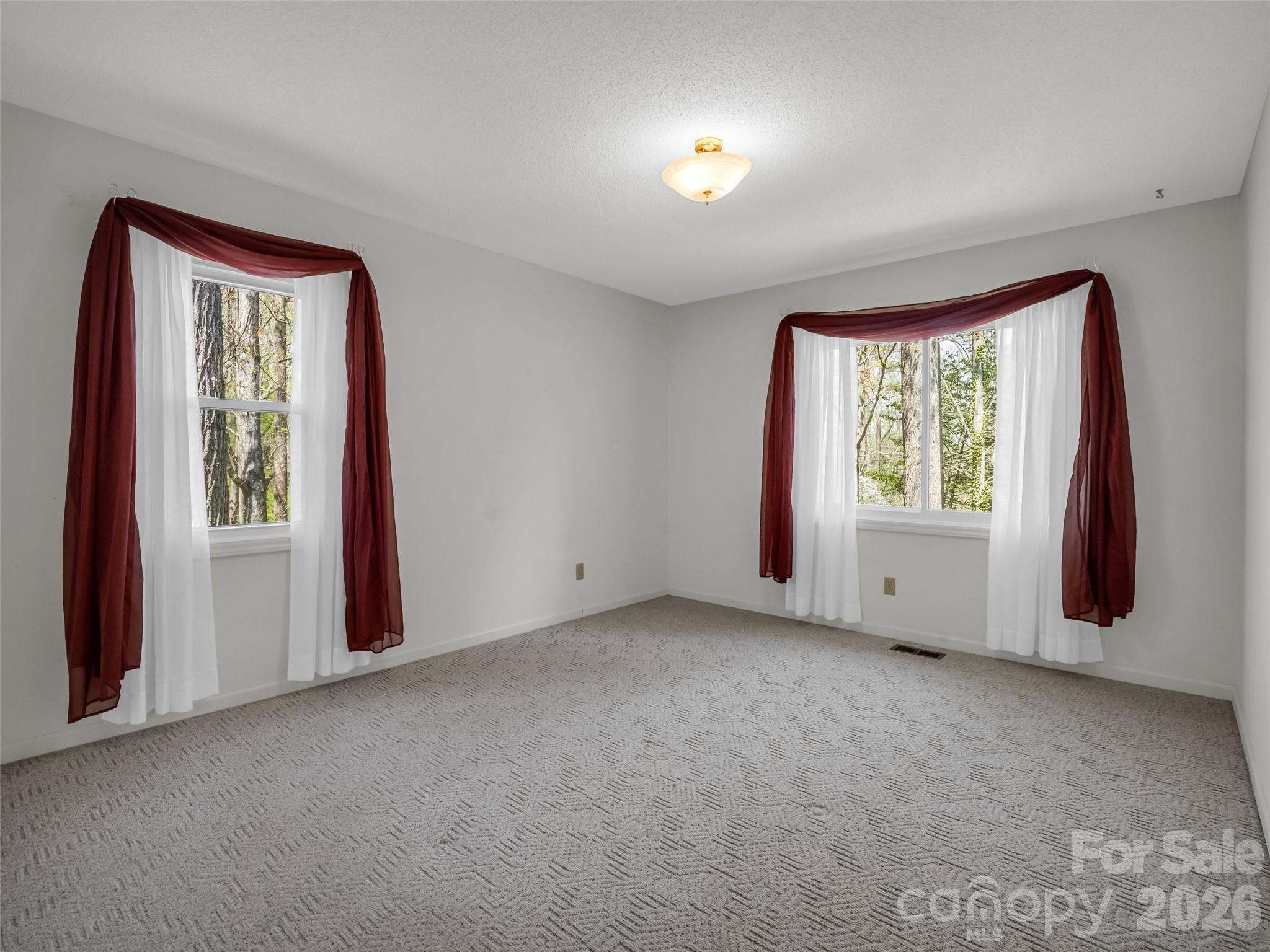 525 Maren Court — Hendersonville