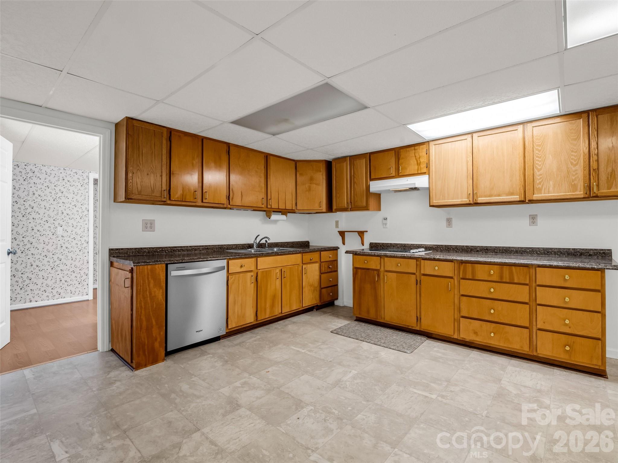 525 Maren Court — Hendersonville