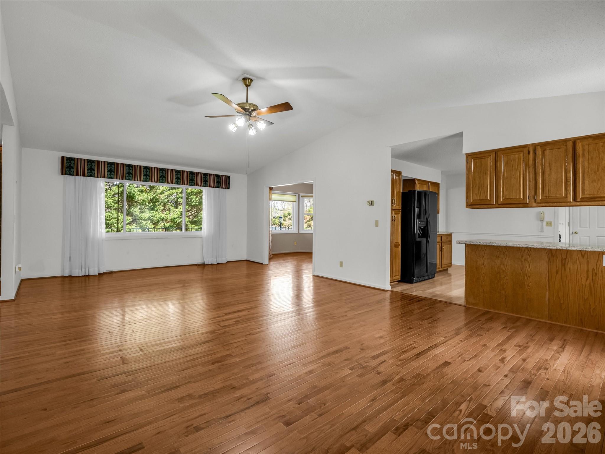 525 Maren Court — Hendersonville